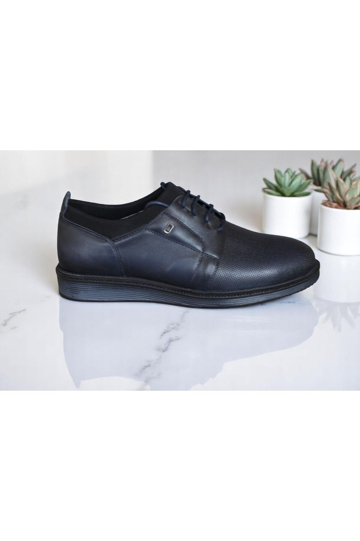 Philia Shoes Lacivert Hakiki Deri Erkek Slip-On Ayakkabı | Poli Taban – Rahat Kalıp – Günlük Kullanım