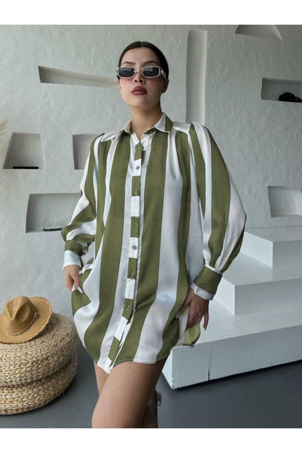 ARUZ MODA Kalın Çizgi Tasarımlı Gömlek