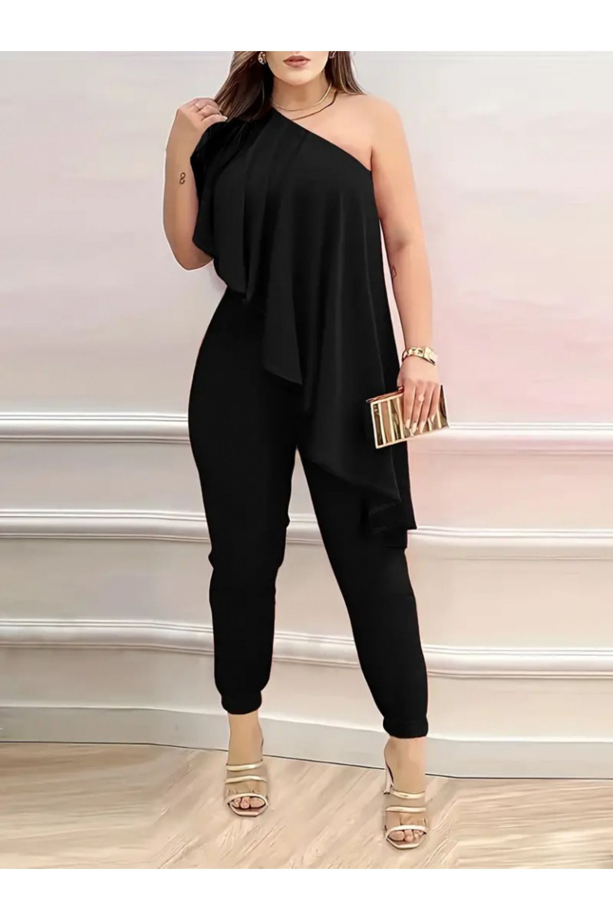ARUZ MODA Kadın Kolsuz Tek Omuzu Açık önünde Volan Detay Sandy Tulum