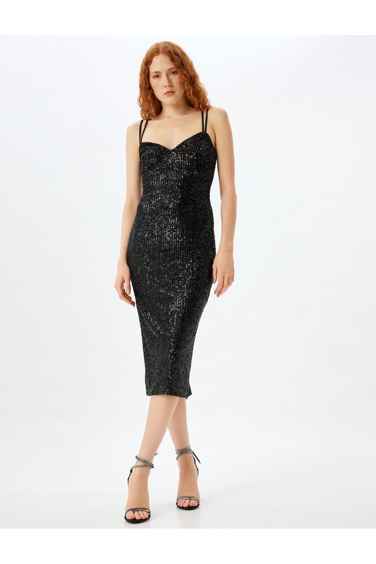 Koton Yeni Sezon Pullu Payetli Abiye Elbise Midi Boy Çift Askılı Yırtmaçlı Kalp Yaka Slim Fit