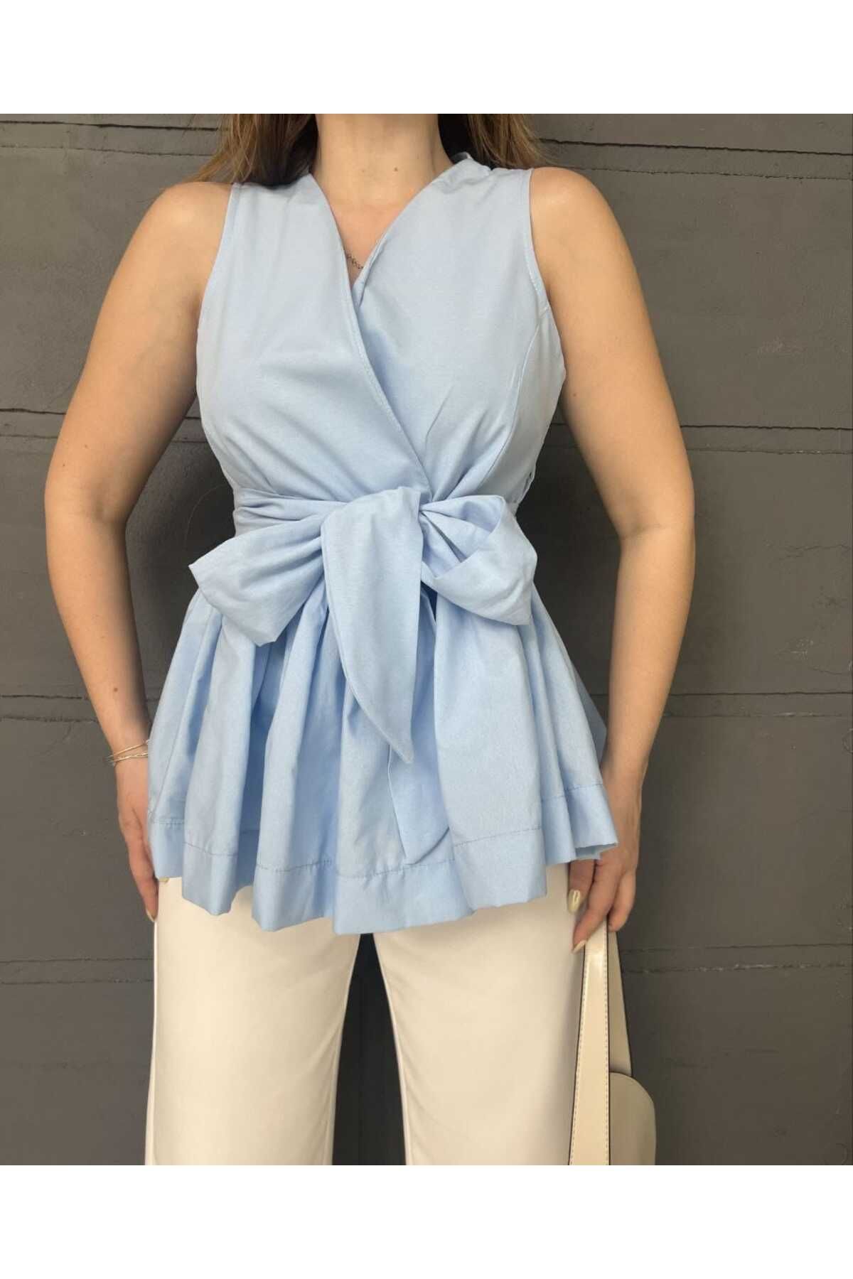 Butik Merrline Kadın %100 pamuk dokuma yeni trend V yaka kuşaklı fırfırlı bluz gömlek