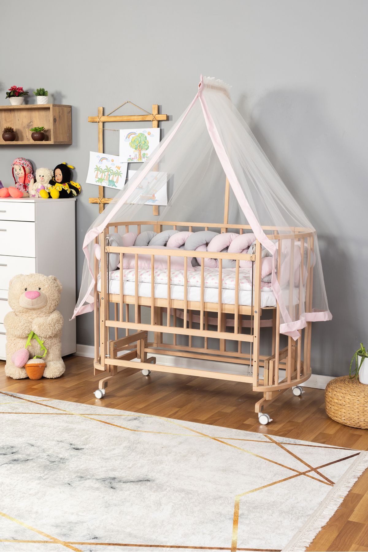 Carino Wins Ahşap Beşik Anne Yanı Yeni Doğan Papatya Organik Bebek Beşiği PEMBE GRİ ÖRGÜ UYKU SETLİ+TEKER