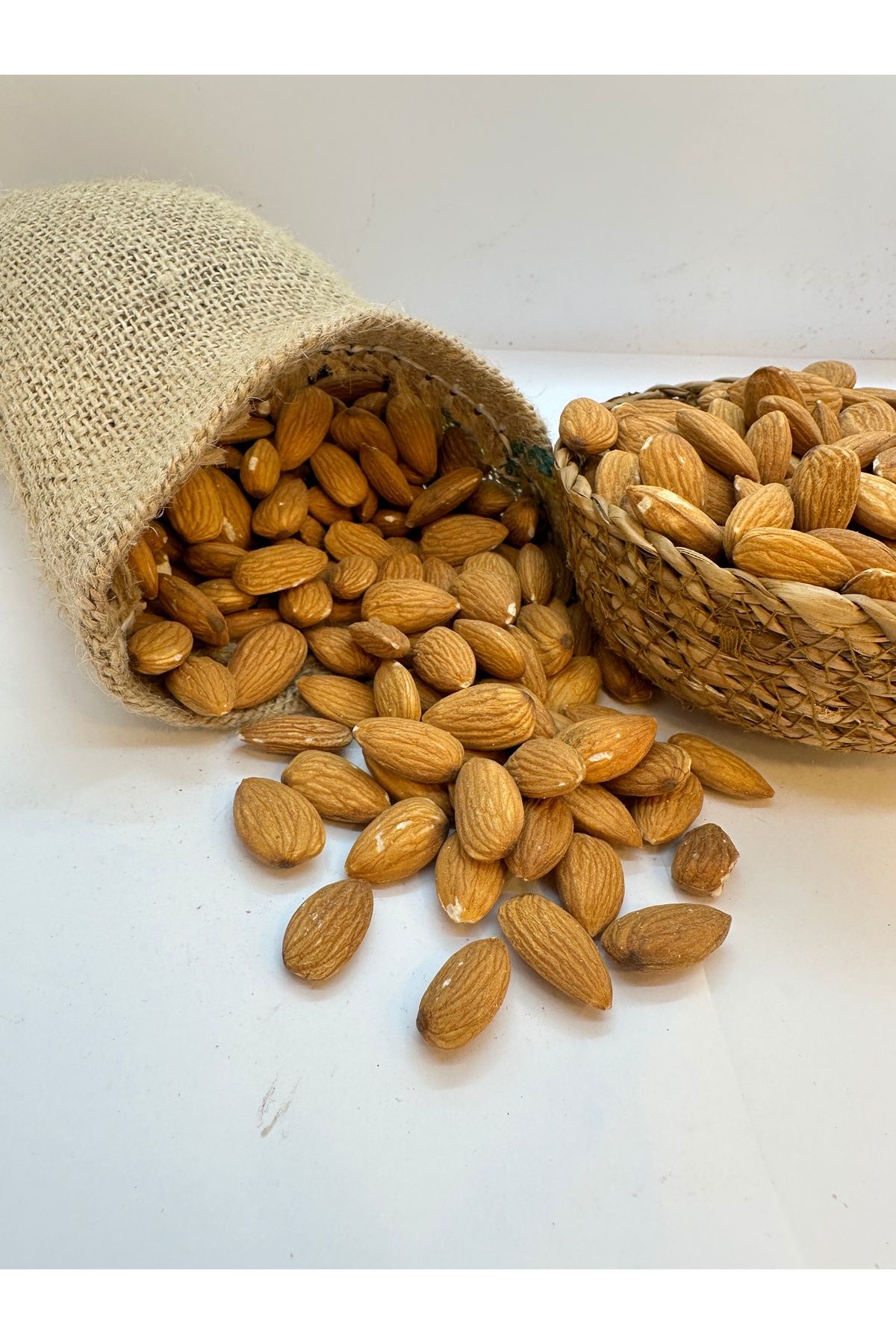 KÖKNAR ÇİĞ BADEM 500 GR