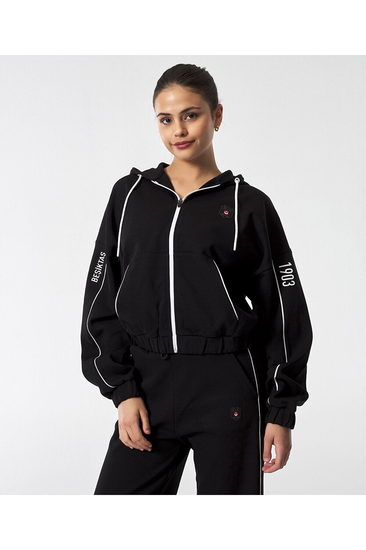 Kartal Yuvası BEŞİKTAŞ KADIN FERMUARLI KAPÜŞONLU SWEATSHIRT 8525223T3