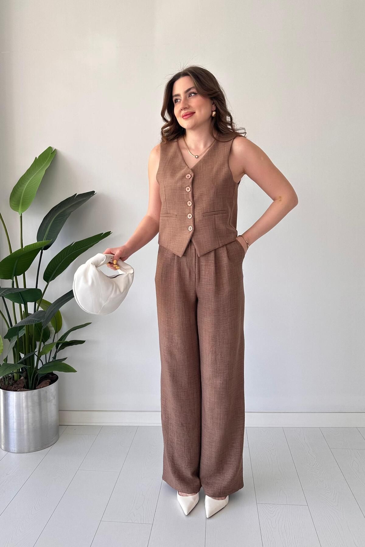 MaziButik Yelekli Pantolon Takım Bej
