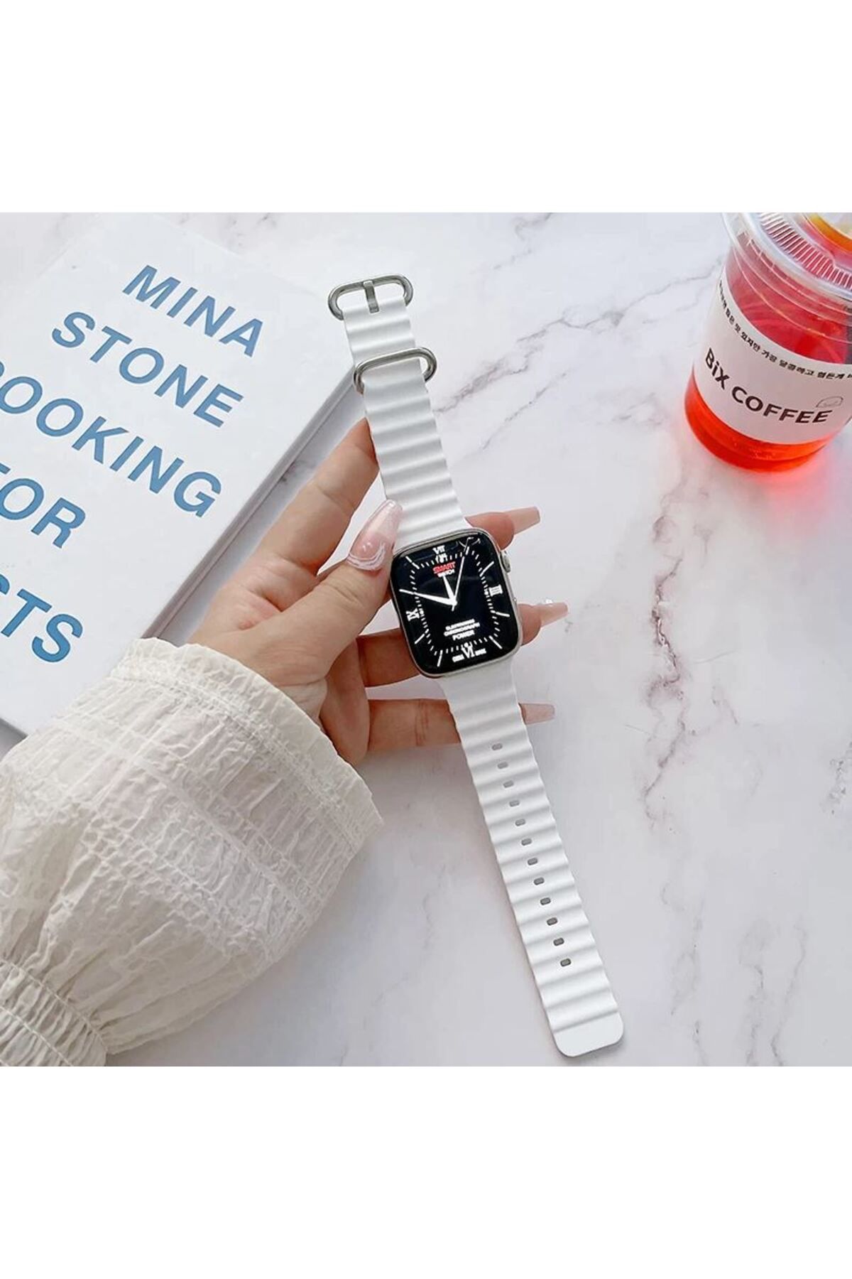 REDz Accessories-Curea sport pentru Apple Watch, ventilată, model ondulat, albă - 38/40/41 mm 2