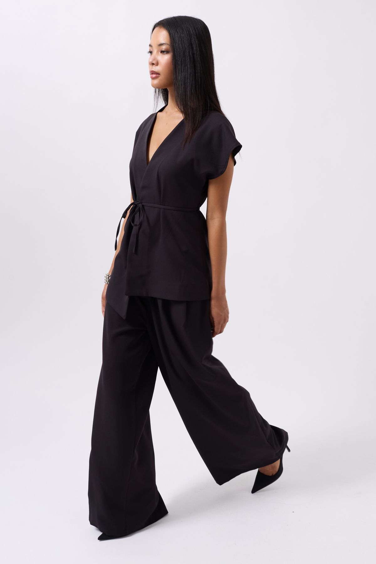 Black Fashion Bağcık Detay Siyah Yelek