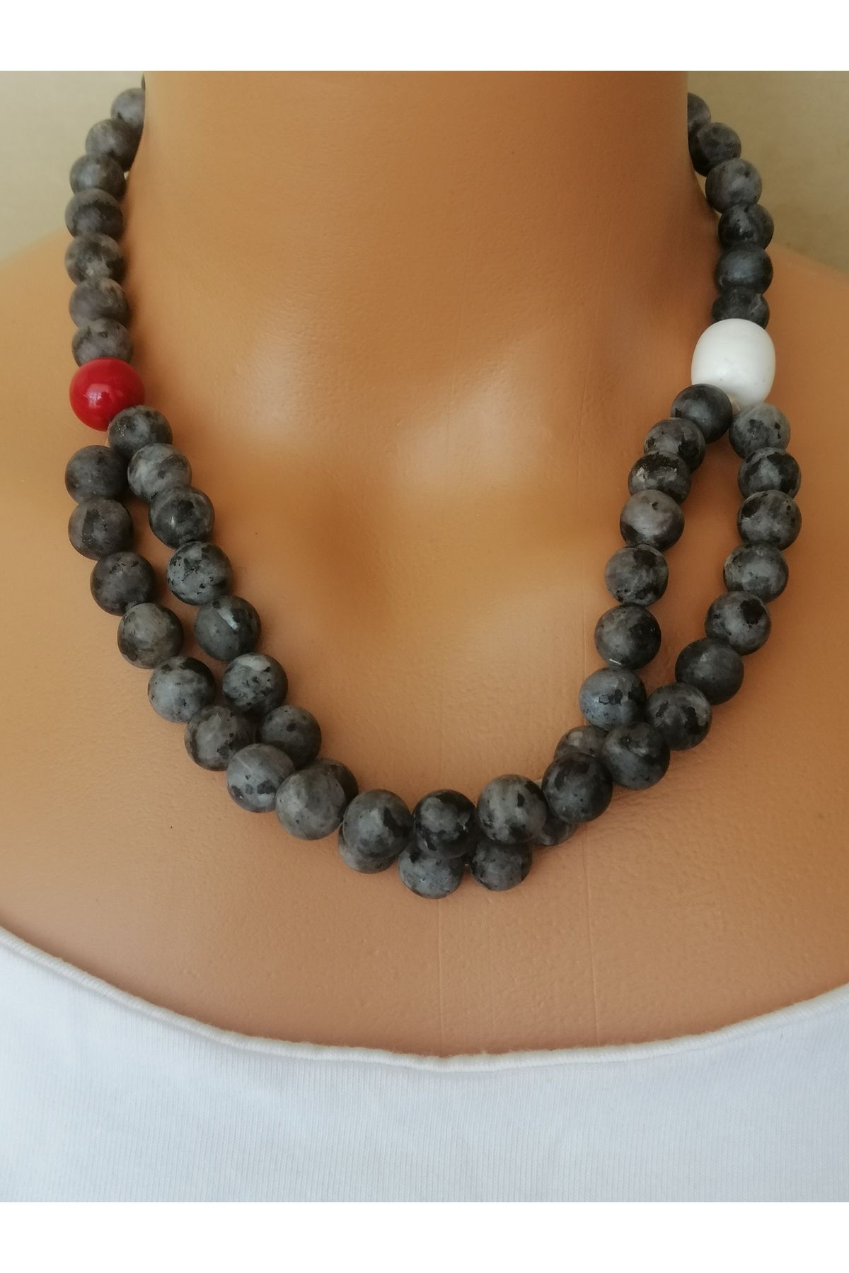LemaStone Doğal taş kolye; Larvakit Doğal Taş Mat Küre Kesim 10mm [AB+] kalite ,Beyaz ve kırmızı kuvars