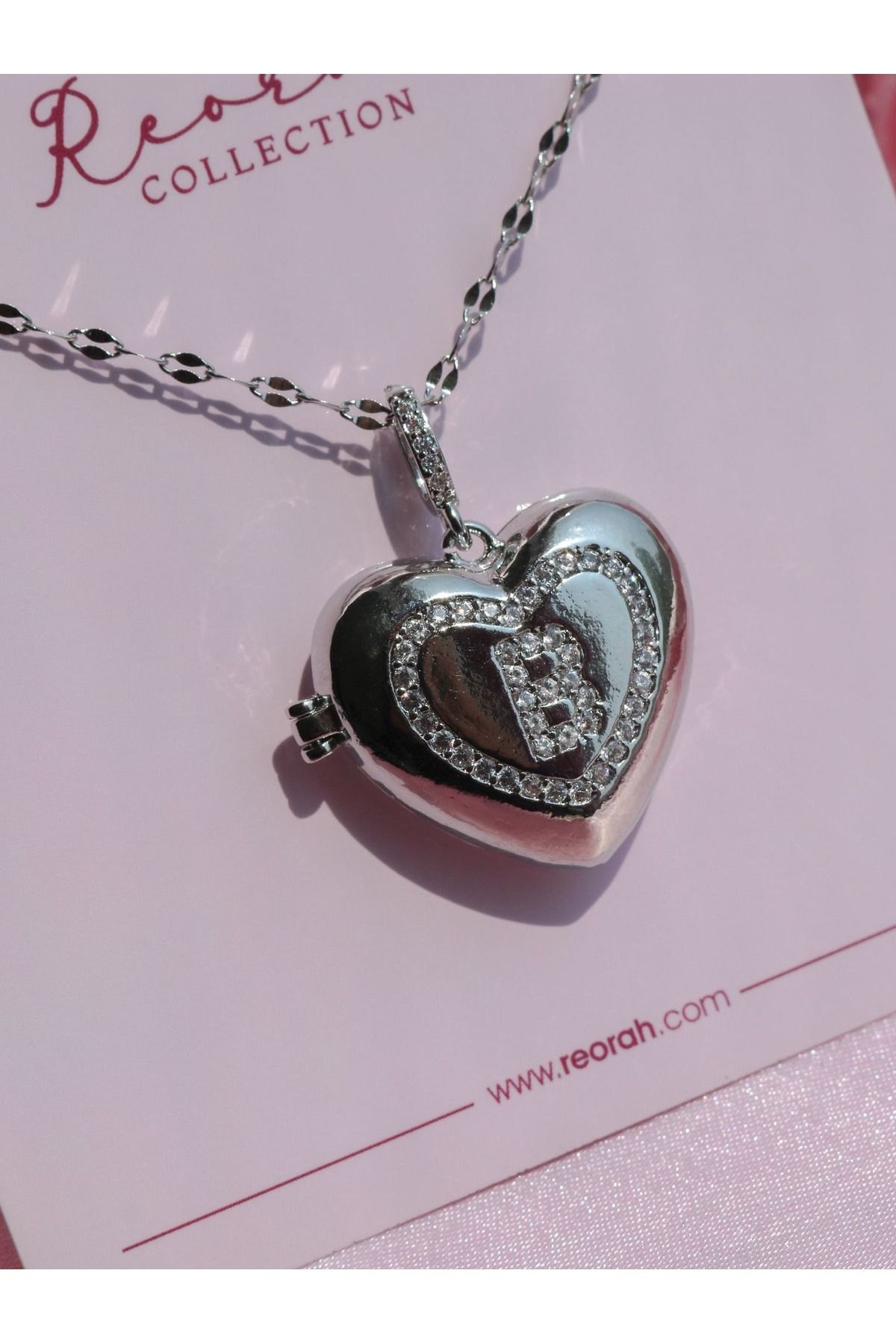 Reorah Collection Kalpli Harf Locket Çelik Kolye-B Harfi