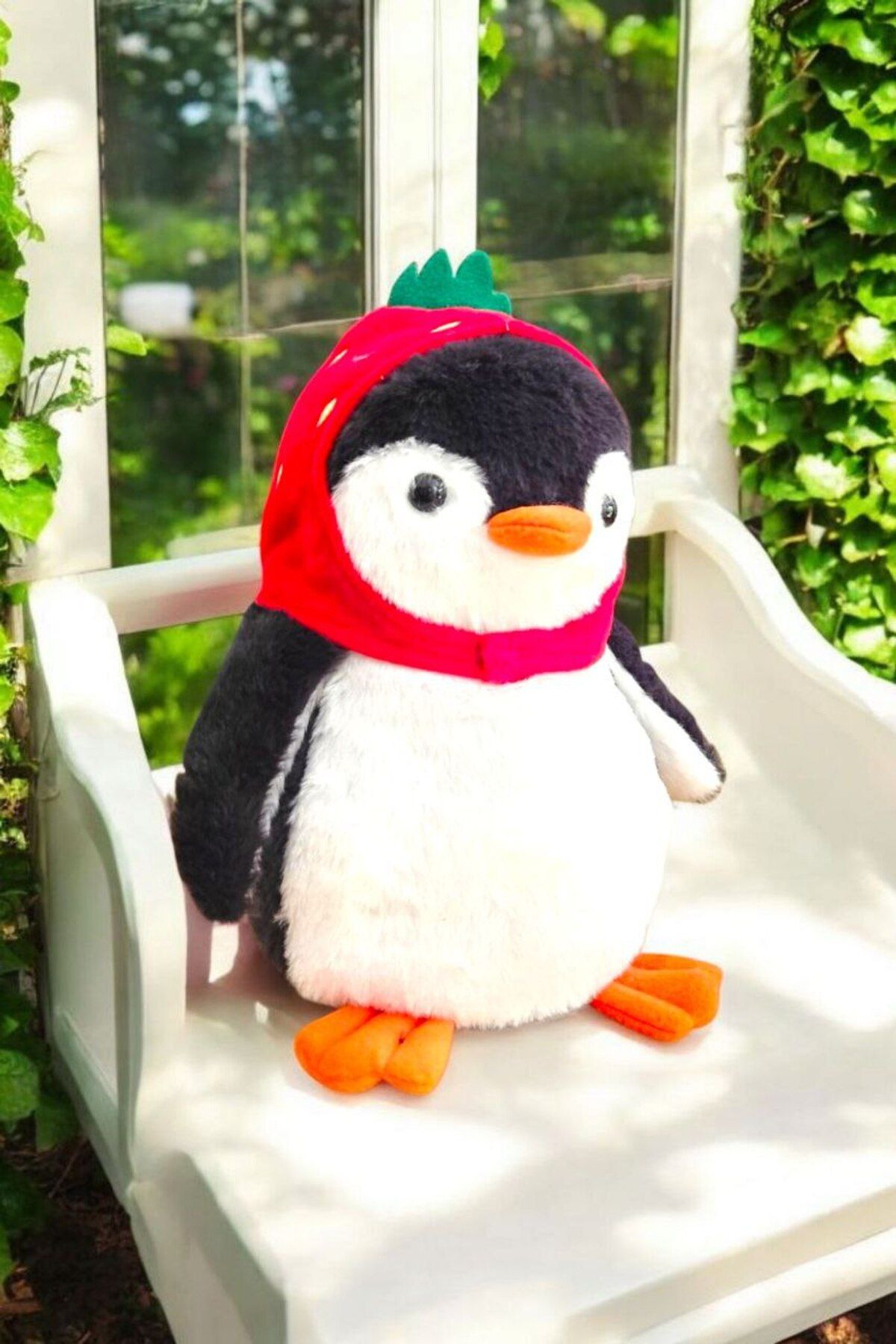 Mellito Çilek Pingu Penguen Peluş Oyuncak Uyku Arkadaşı 33 cm Kırmızı