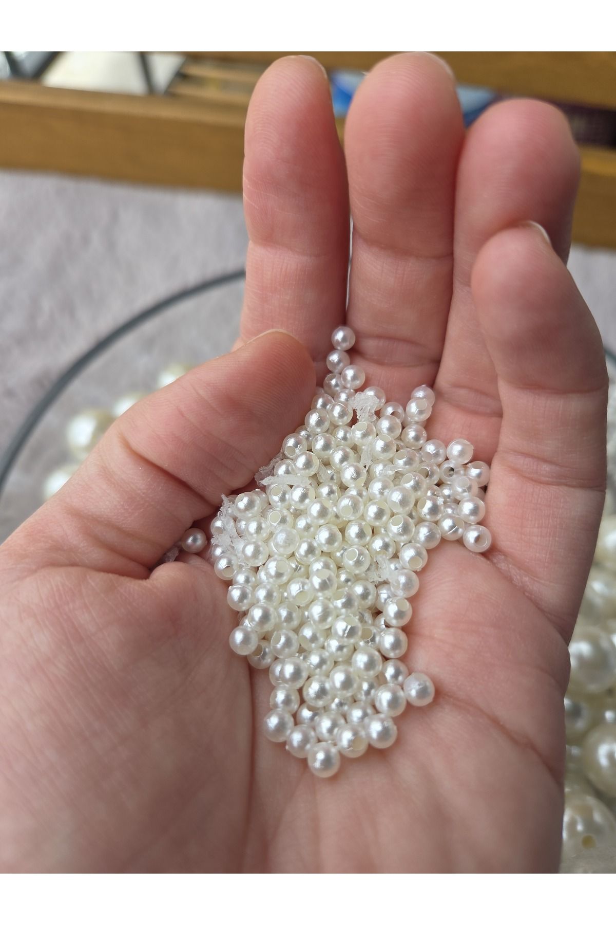 Hellemyst İnci Boncuk 4 mm Delikli Kırık Beyaz