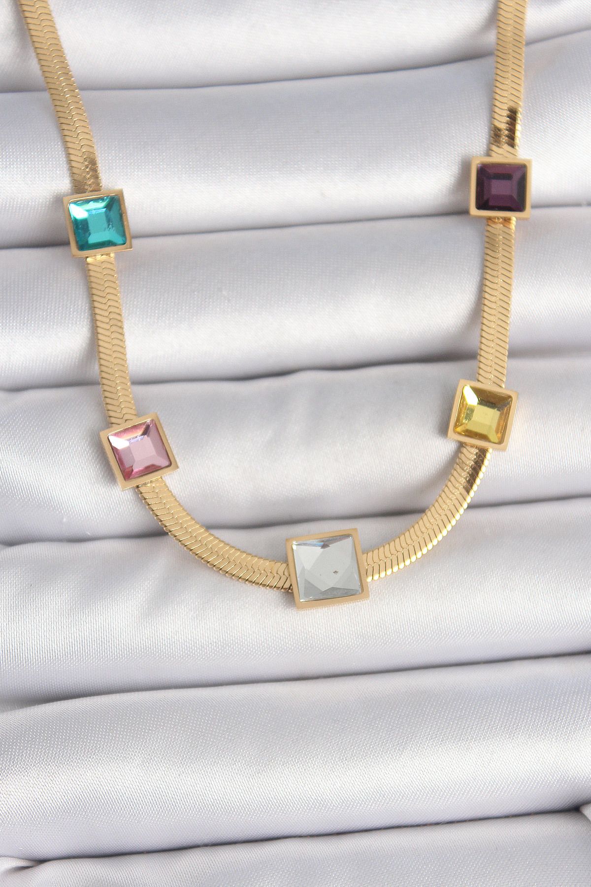 New Things 316L Çelik Gold Renk İtalyan Zincir Model Kare Renkli Zirkon Taşlı Kadın Kolye