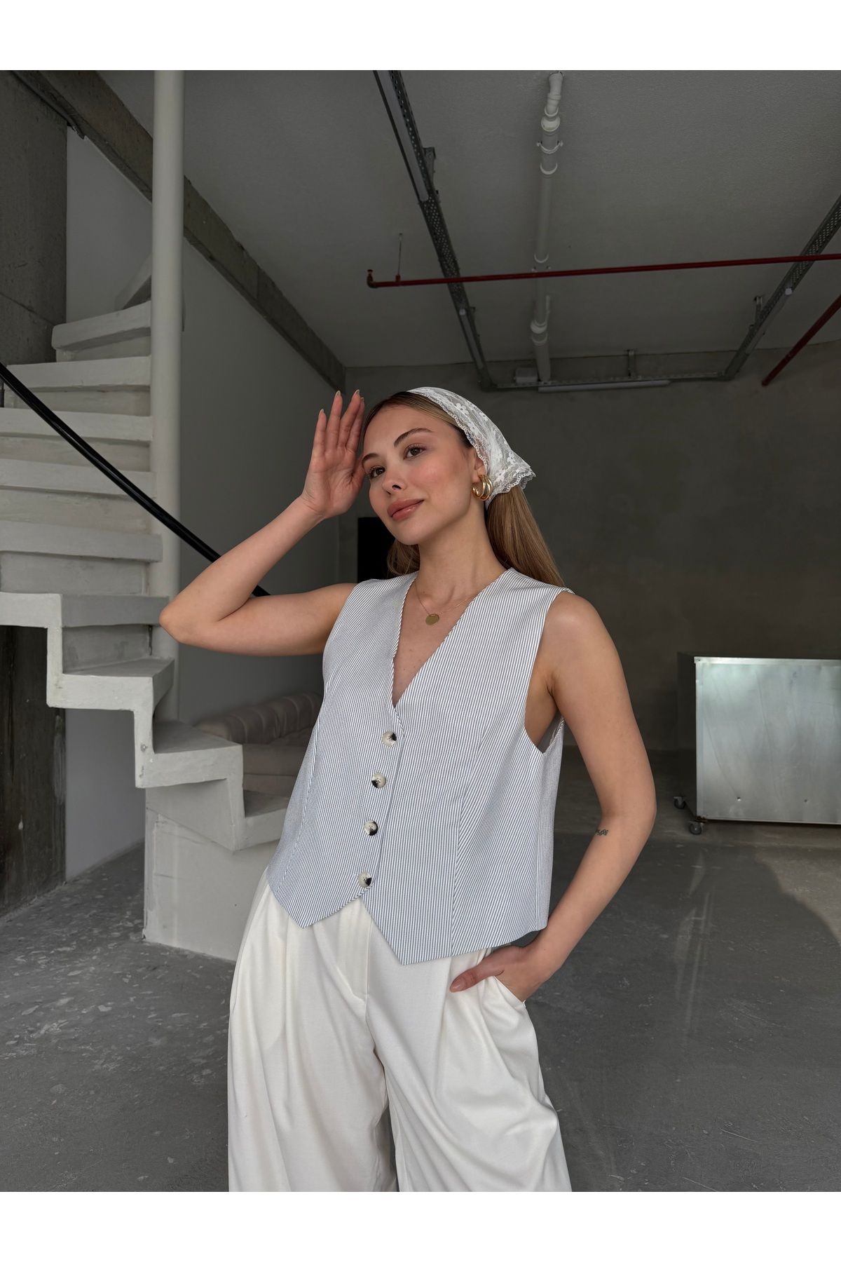 Zey Studio Kadın Mavi V Yaka Çizgili Yelek