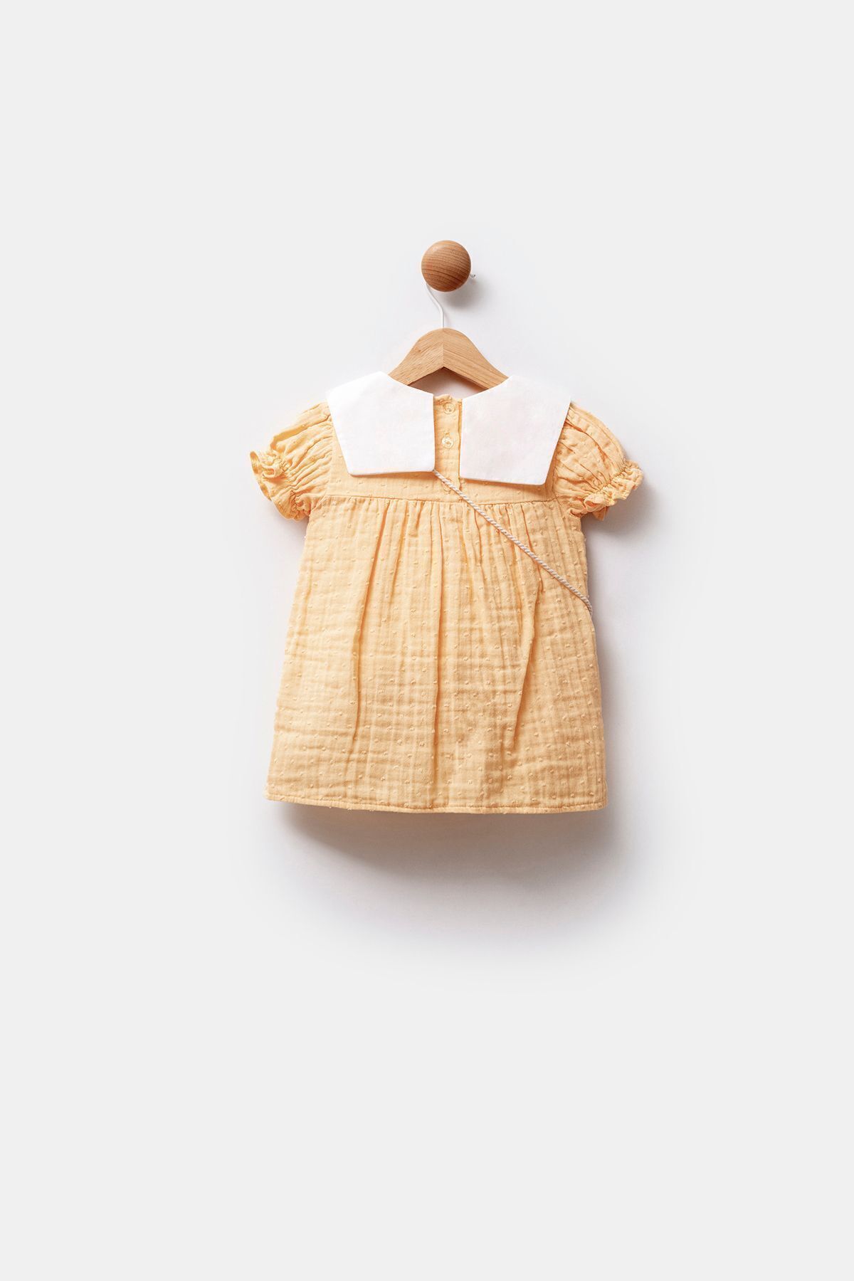 Minipodyum Kız Bebek Nakışlı Bebe Yaka Müslin %100 Pamuk Çantalı Bayramlık Elbise fotoğrafı 2 (önizleme)