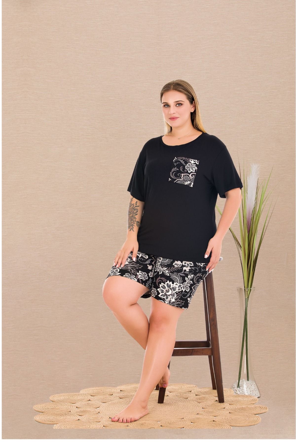 Lady Lingerie Çiçekli Kısa Kollu Battal Beden Şortlu Kadın Pijama Takımı
