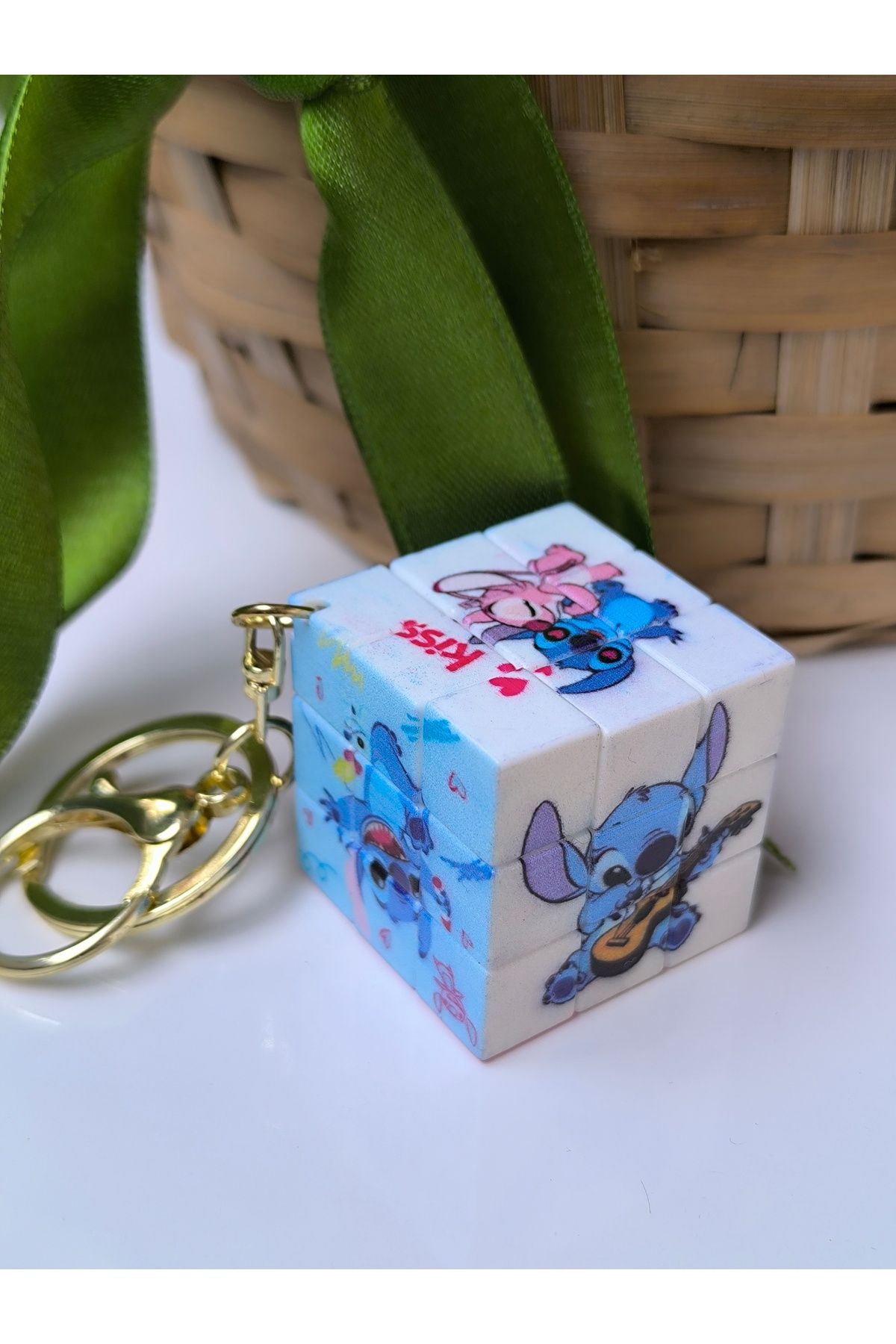Esey Dizayn Zeka Küpü Yapboz Anahtarlık Stitch