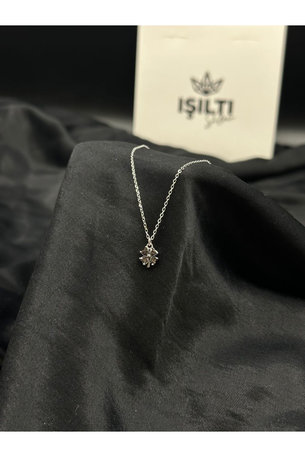 Işıltı Silver 925 Gümüş | Taşlı Minimal Yonca Kolye