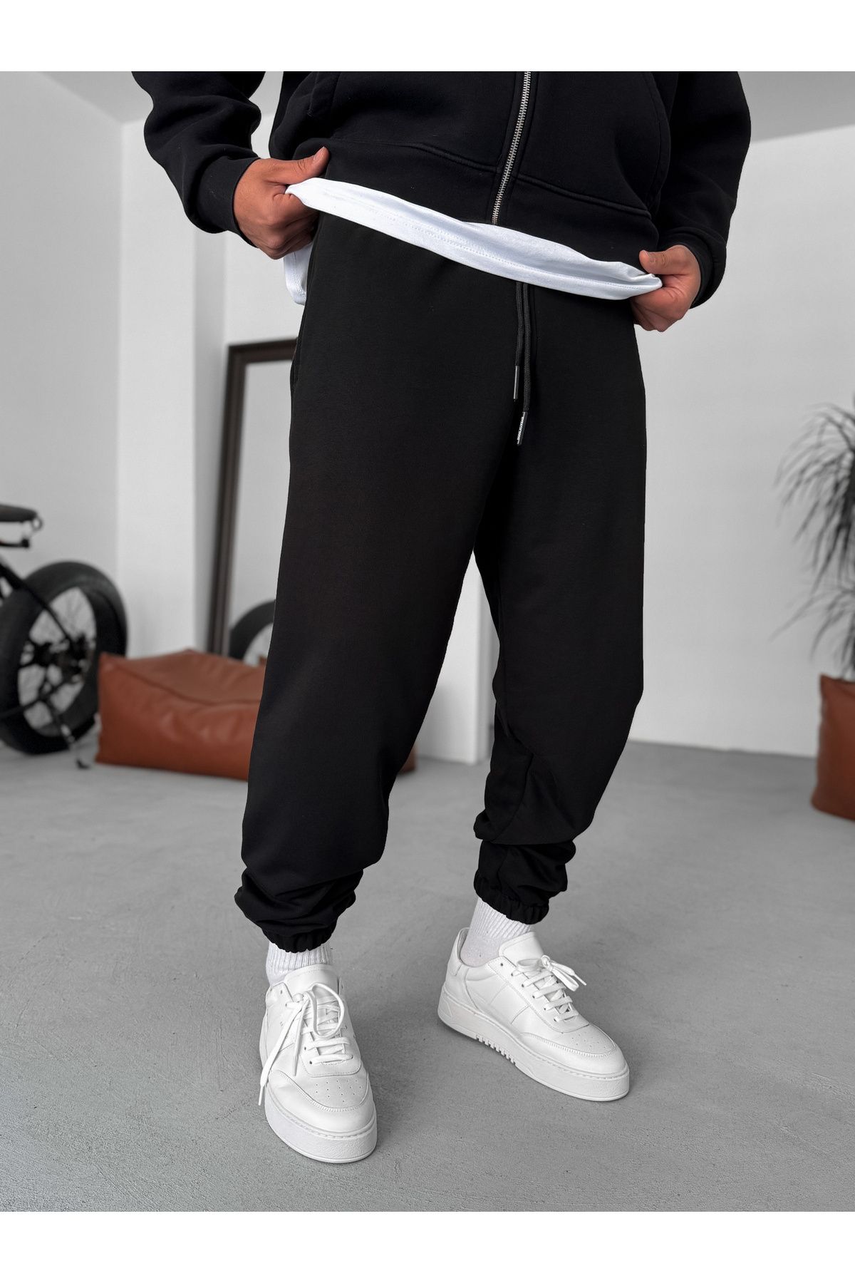 BYBASICMAN-Black Three Thread Elastic Sweatpants By-071 3