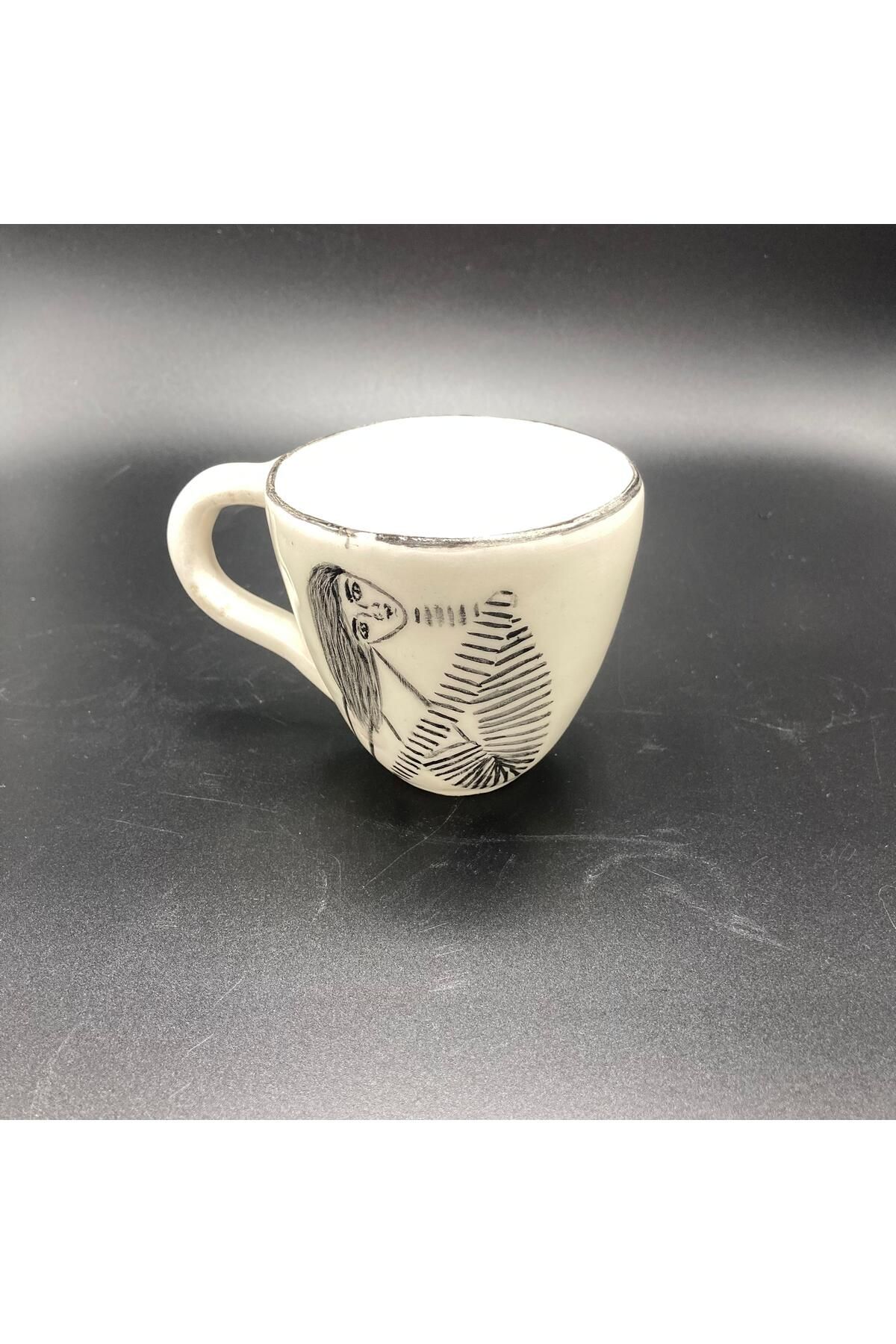 Zey Art Ceramic Design Free Woman Çay Fincanı