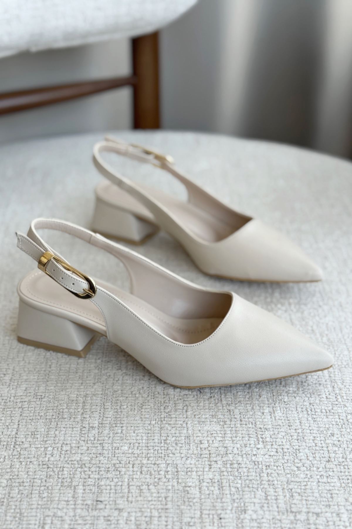 GOFFSHOES  Kadın Mely Tokalı Kısa Topuklu Ayakkabı - Ten Deri - Görsel 3