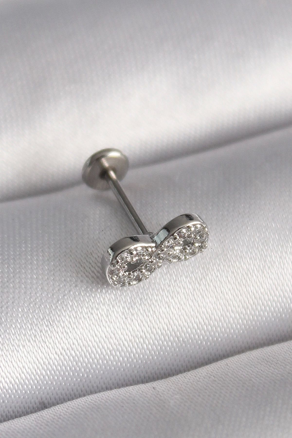 YNT İthalat 316L Çelik Gümüş Renk Zirkon Taşlı Sonsuzluk Model Tragus Piercing