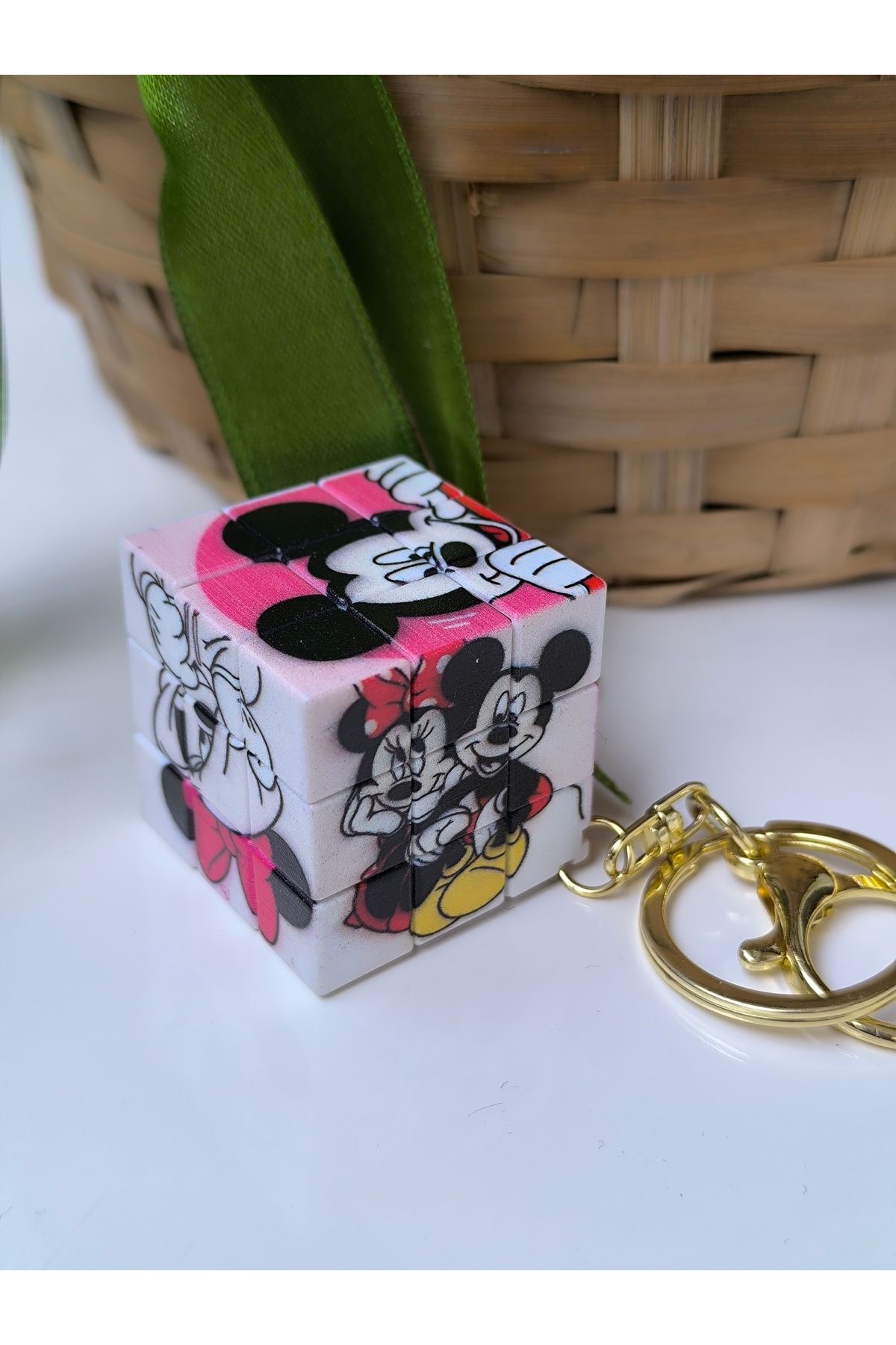 Esey Dizayn Zeka Küpü Yapboz Anahtarlık Mickey Minnie Mouse