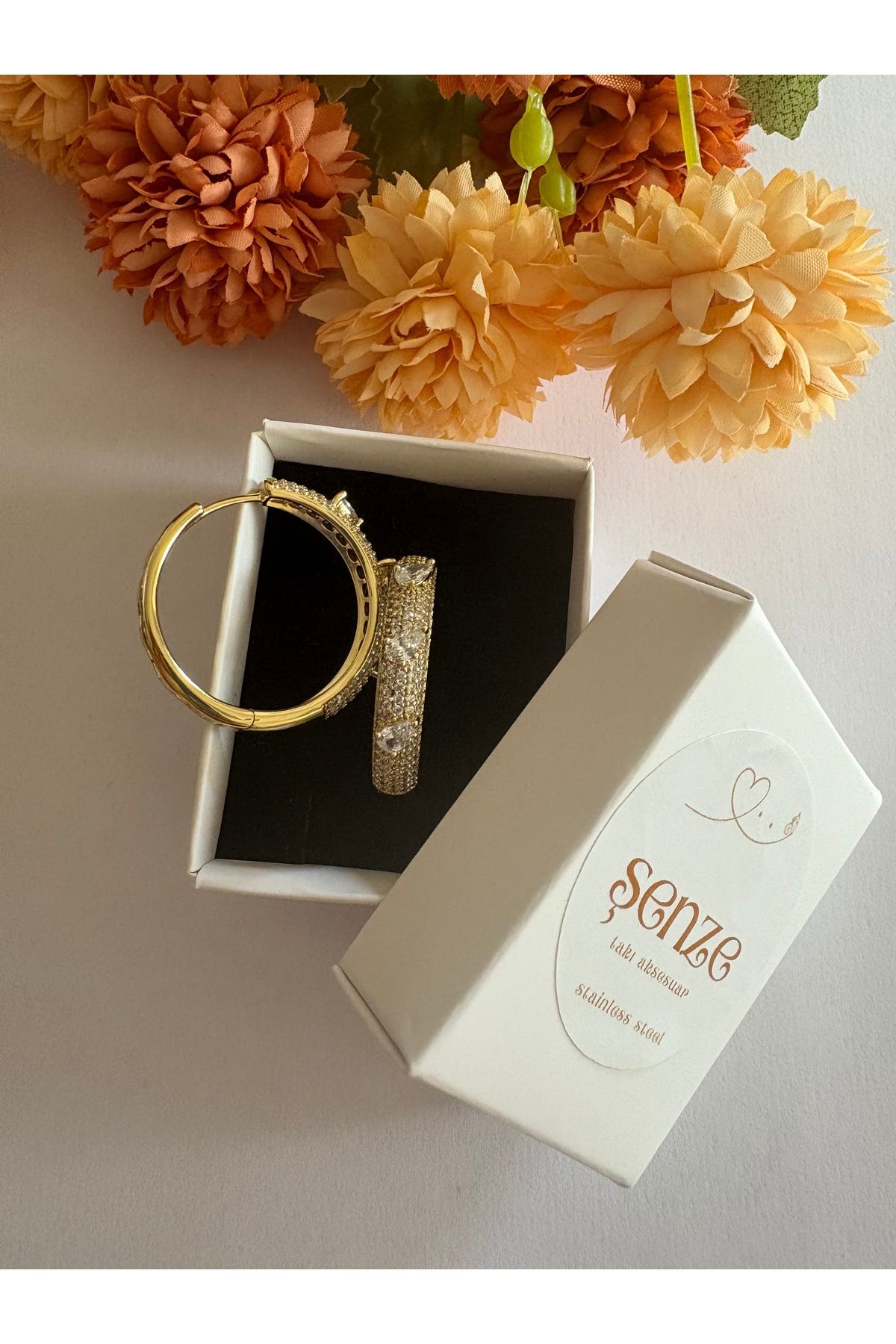 şenzetakı zirkon taşlı gold halka küpe