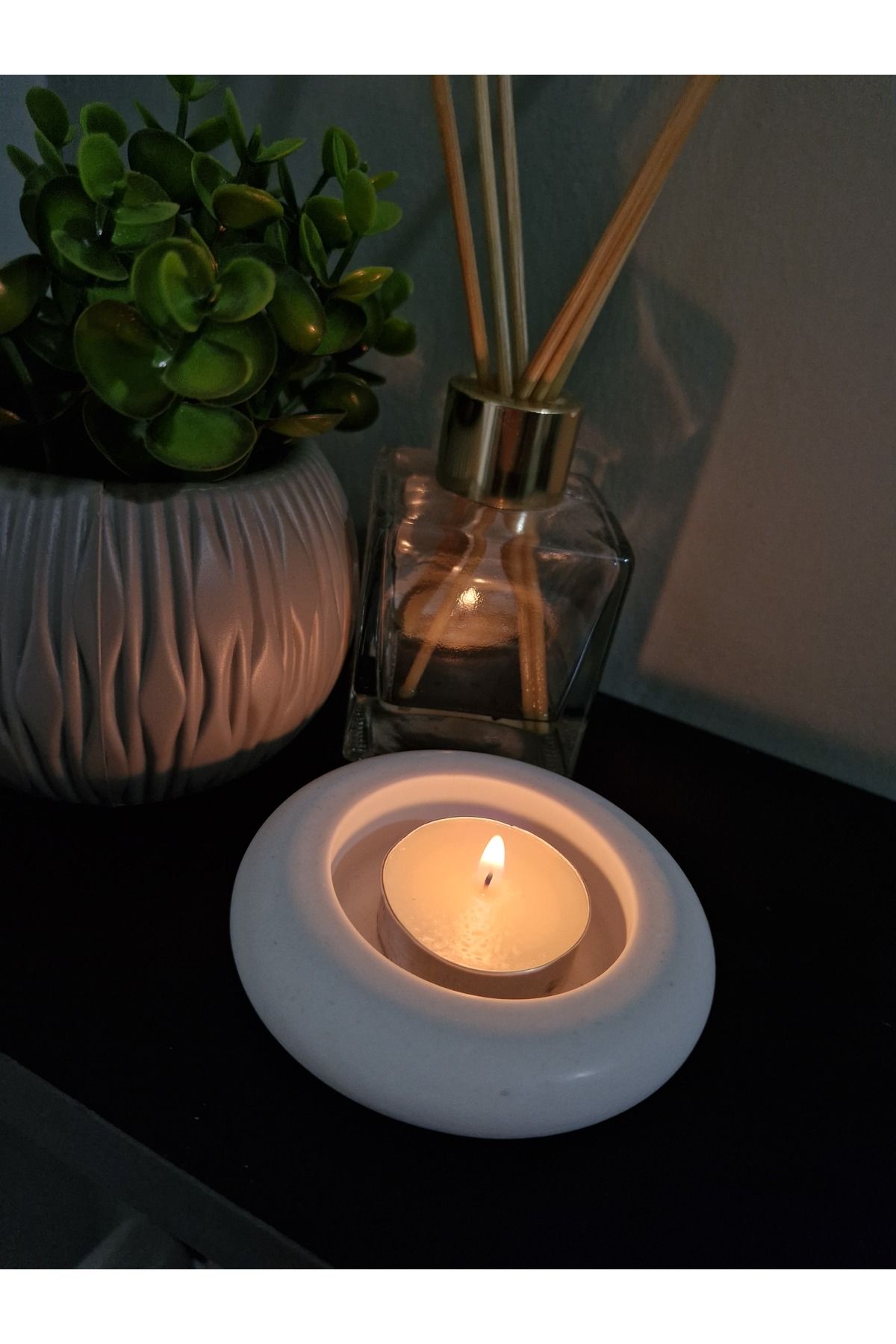 Noliva Modern Yuvarlak Taş Tozu Mumluk – Dekoratif Tealight Mumluk