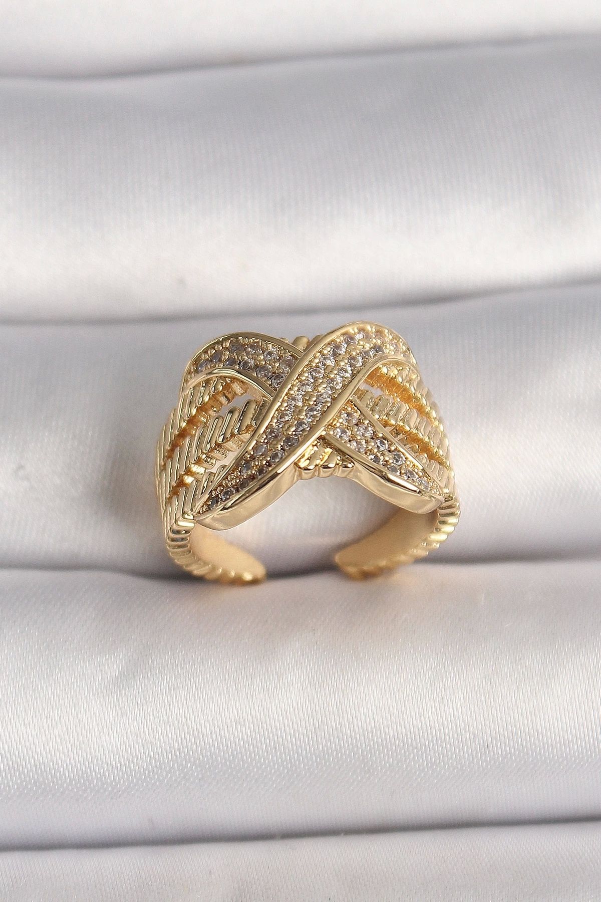 YNT İthalat Pirinç Gold Renk Ayarlanabilir Zirkon Taşlı X Model Kadın Yüzük