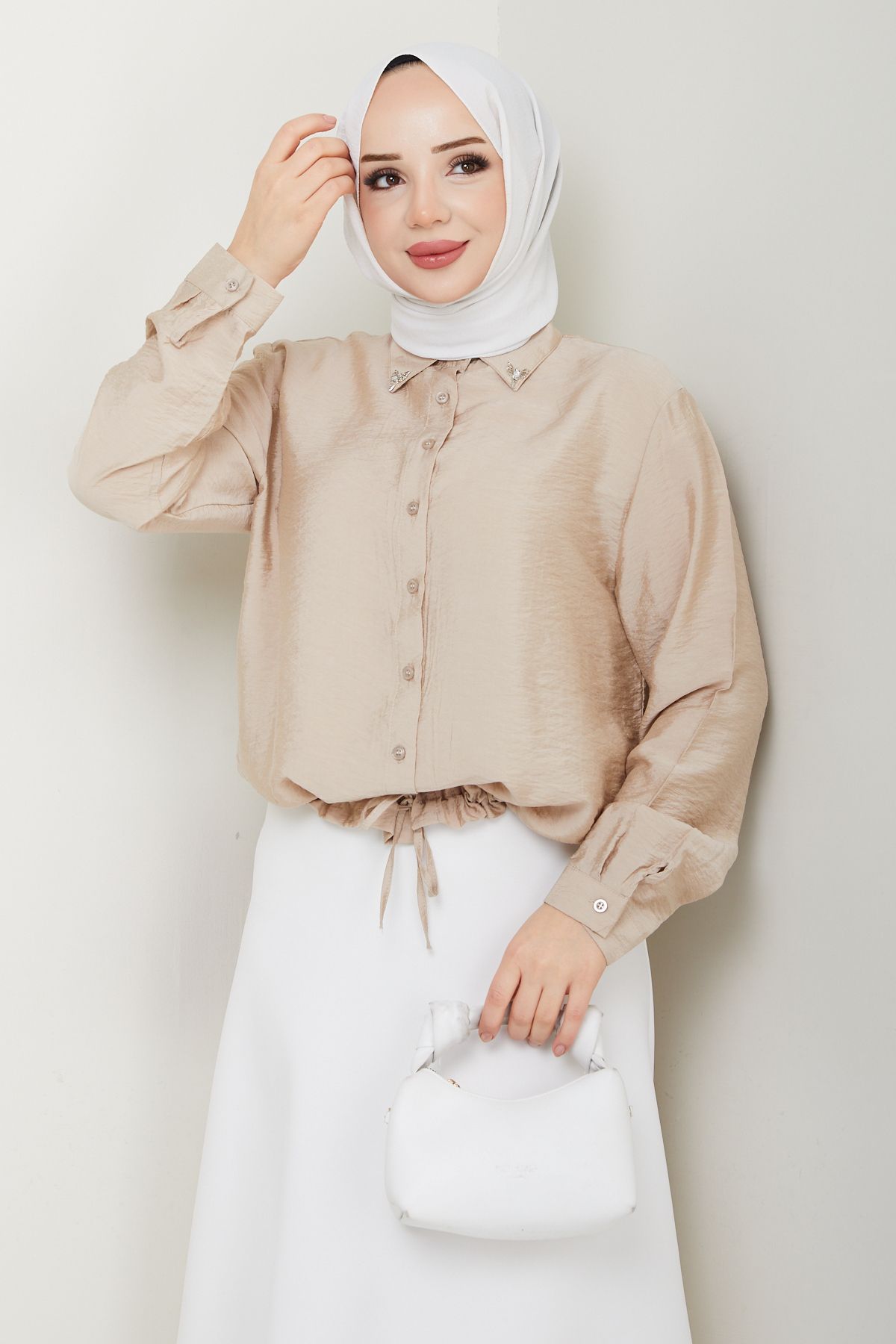 Pamuk Butik Kadın Taş Detaylı Gömlek