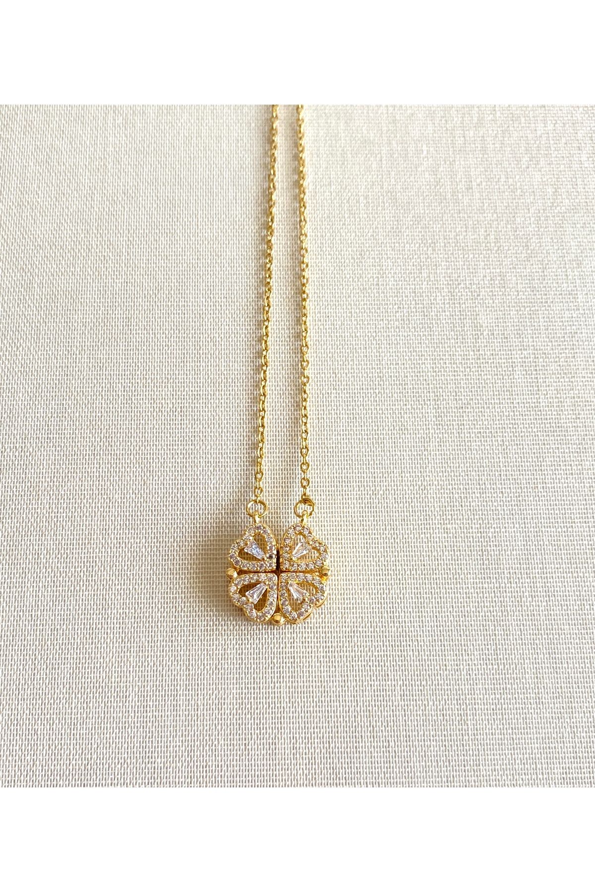 FIERA JEWELRY Açılabilir Zirkon Taş Gold Renk Yonca Çelik Kadın Kolye