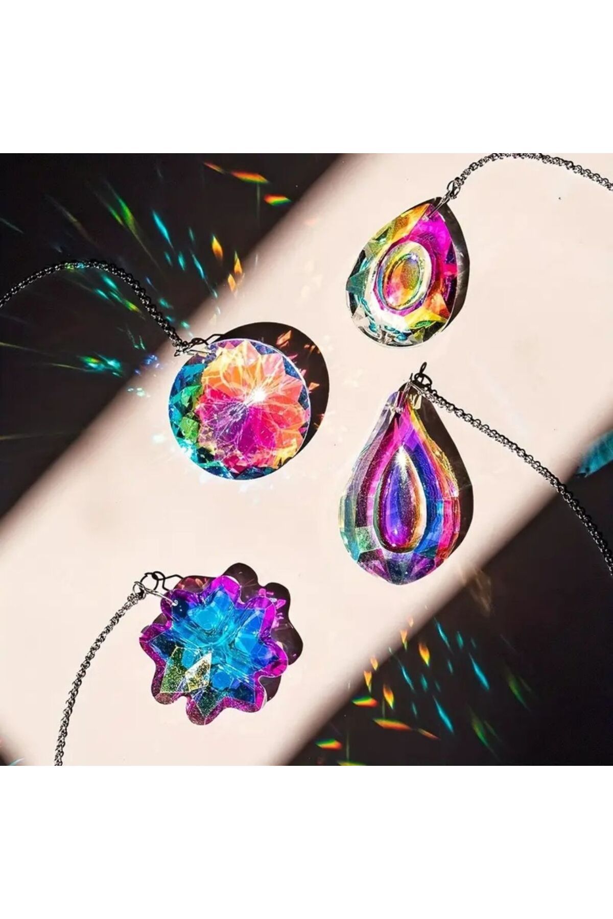 Bozy 4 adet Kristal Suncatcher, Renkli Güneş Kapanı Ev & Ofis Dekorasyonu