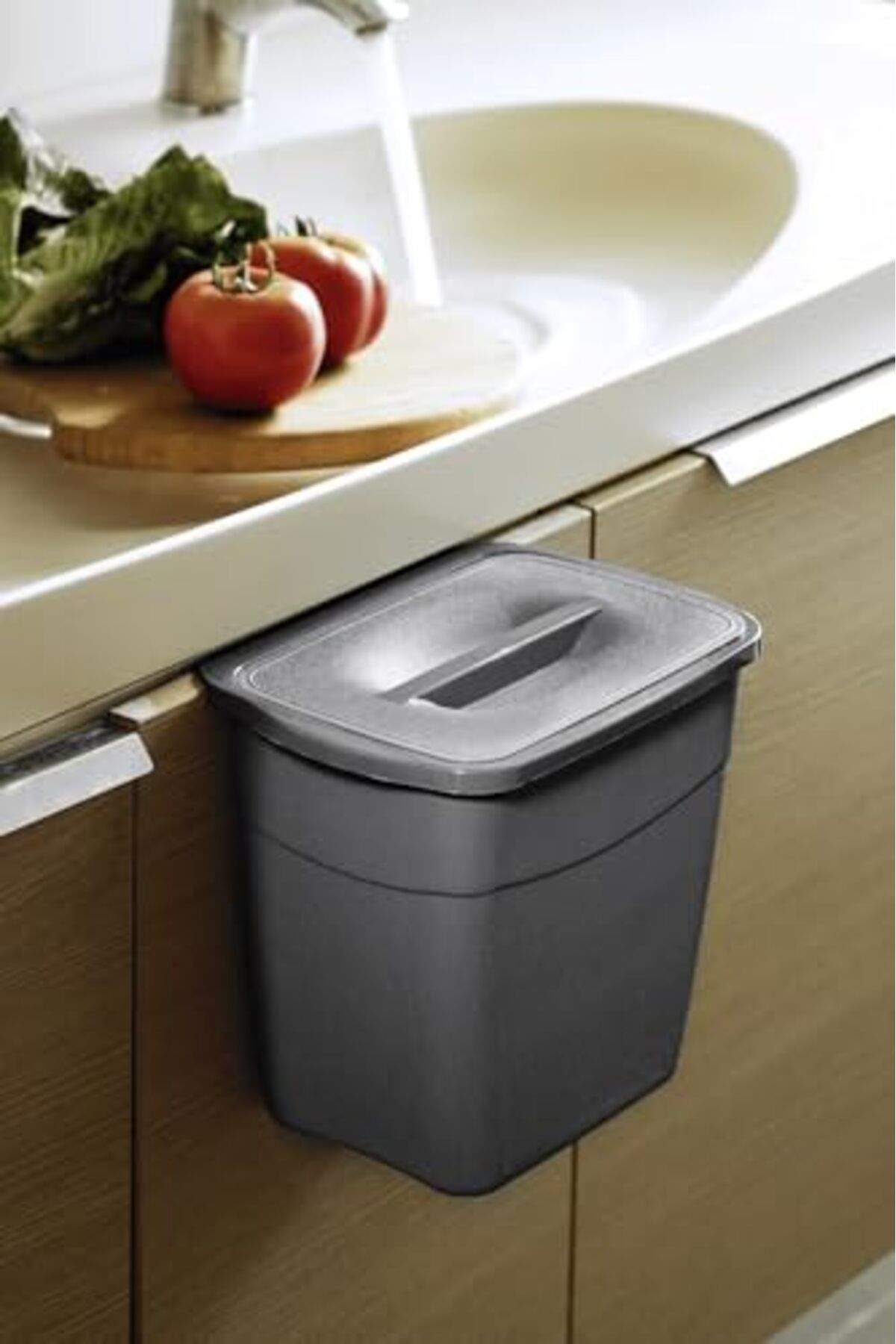 ShopZum Sas Haus Askılı Asılabilir Tezgah Altı Kapaklı Çöp Kovası 5 Litre Gri Mr-242