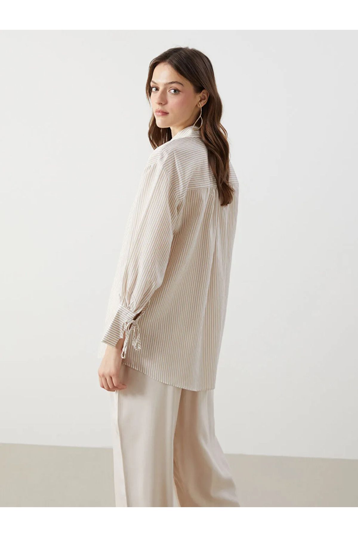LC Waikiki LCW Modest Bej Çizgili Oversize Kadın Gömlek Tunik