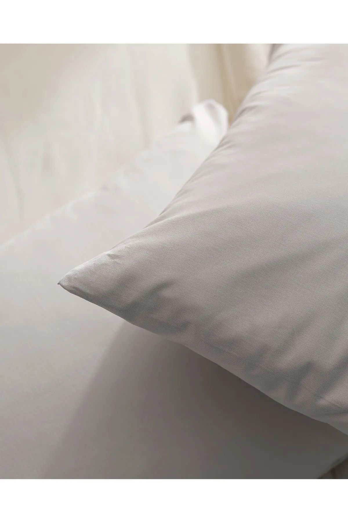 Madame Coco-Manon 100% Cotton Set of 2 Pillow Cases 2
