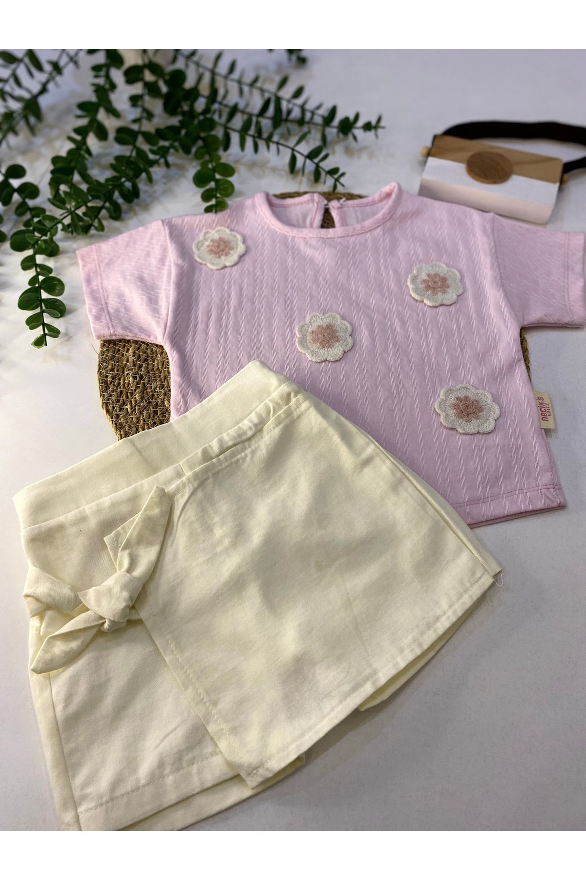 Aras Bebe Kız bebek papatyalı şortlu etek takım