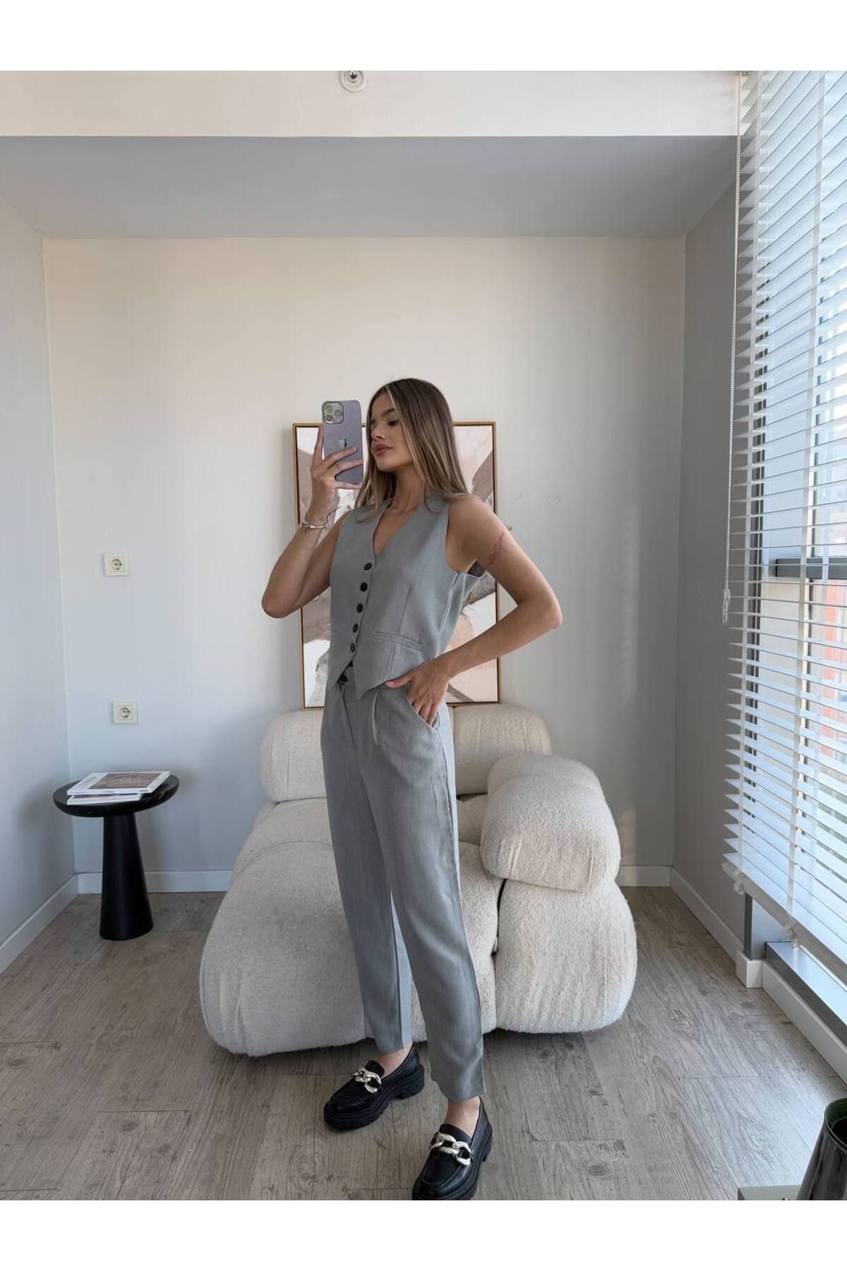 Castivo Fashion Kadın Yelek Pantolon Takım - Düğmeli Crop Yelekli Takım