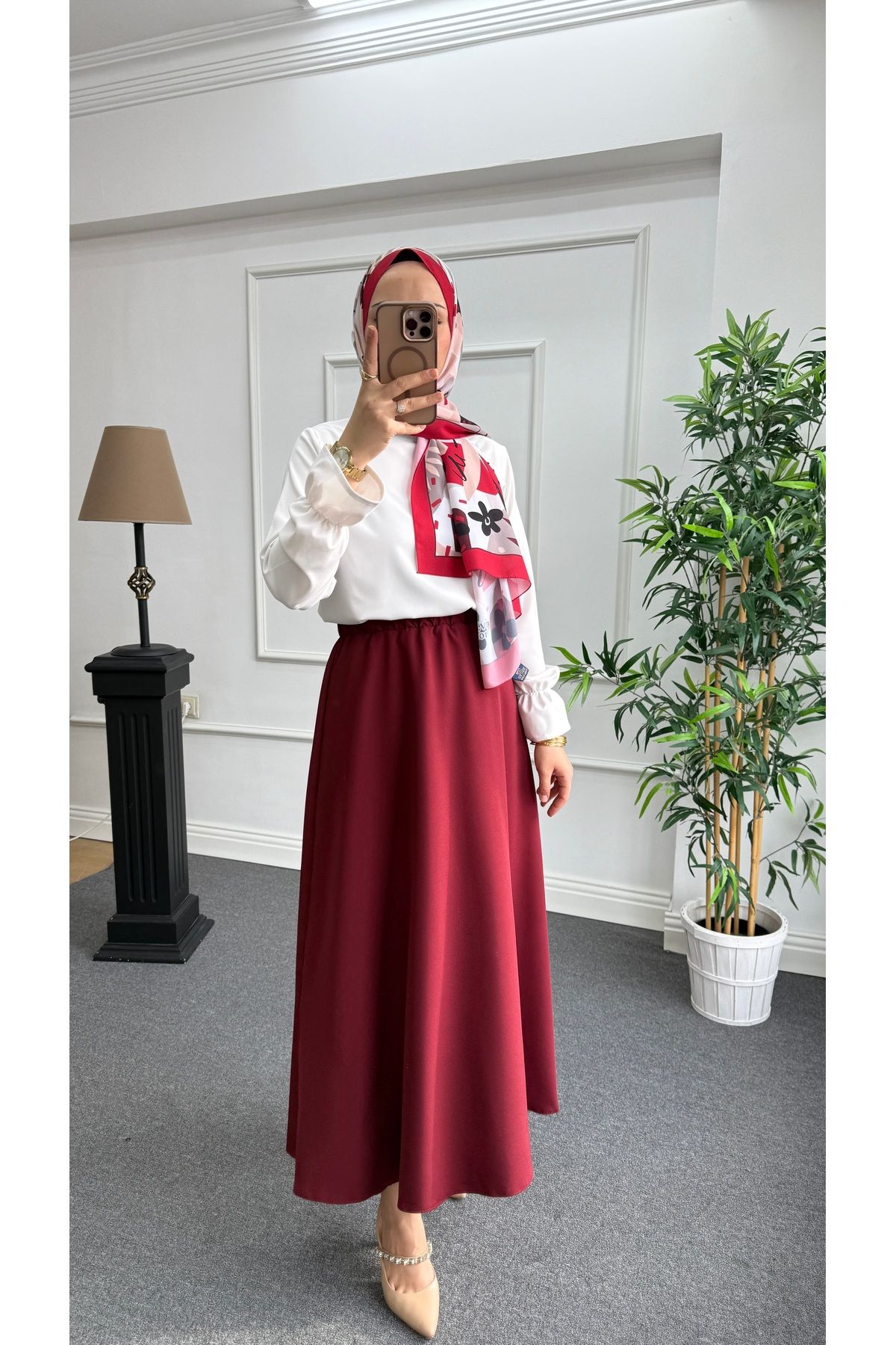 Nisa Nalbantoğlu Bordo Kloş Uzun Krep Etek