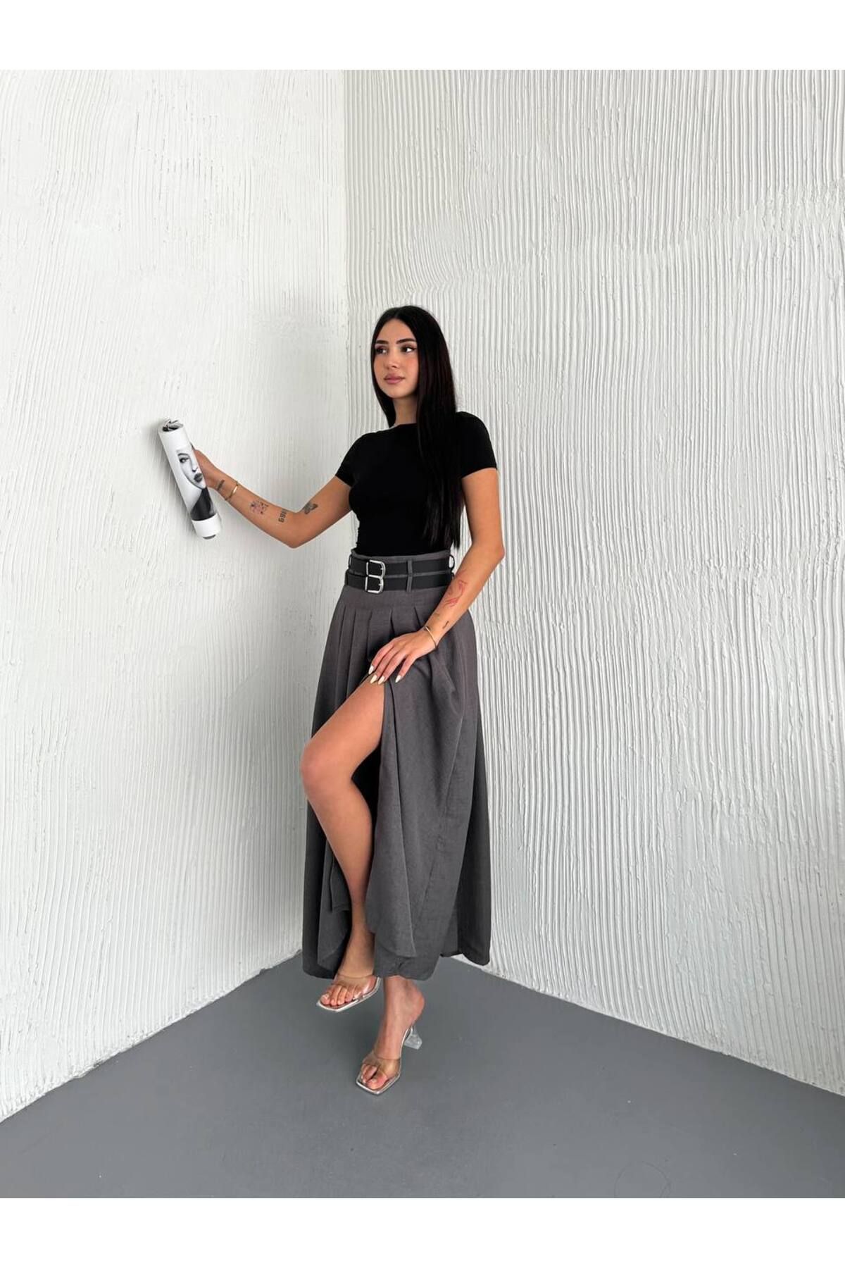 Castivo Fashion Double Kemer Detaylı Yüksek Bel Yırtmaçlı Maxi Pile Etek