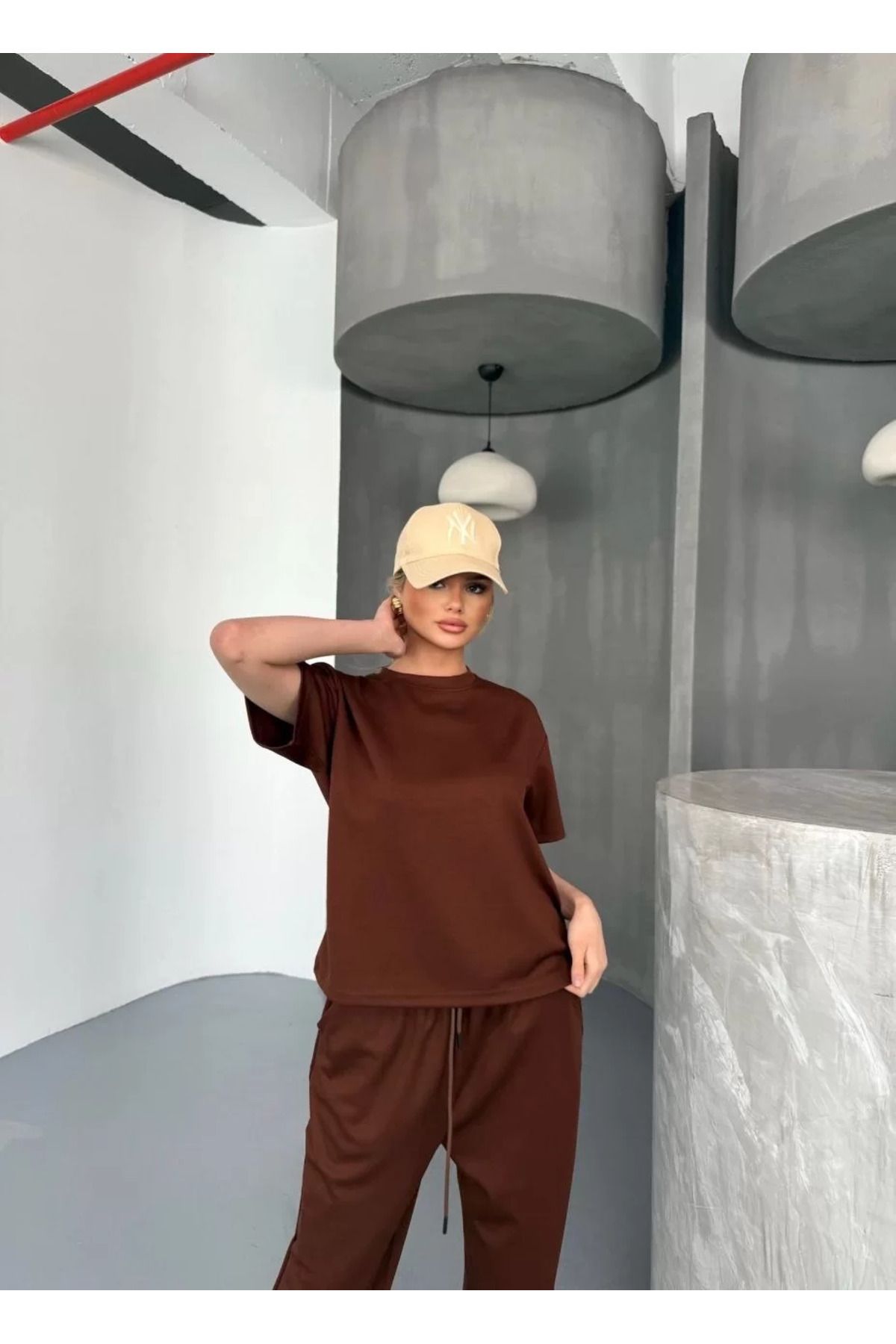 FantaziAtölyesi Osy Modal Yumuşak Dokulu Kumaş Kısa Kollu Bluz Rahat Pantalon ikili Takım- Kahverengi