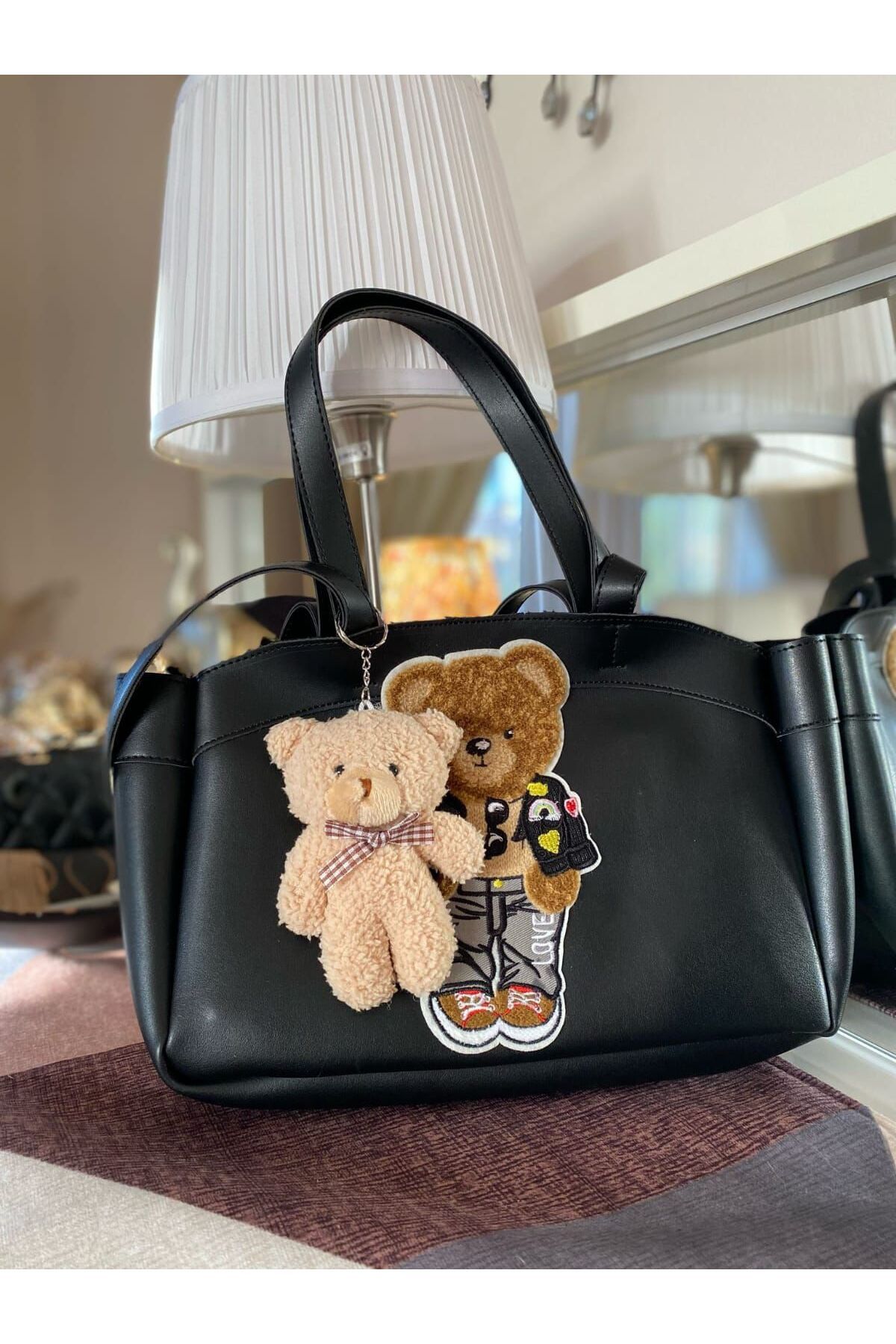 obenbags Ayıcık Nakışlı Siyah Deri Kadın Kol Çantası