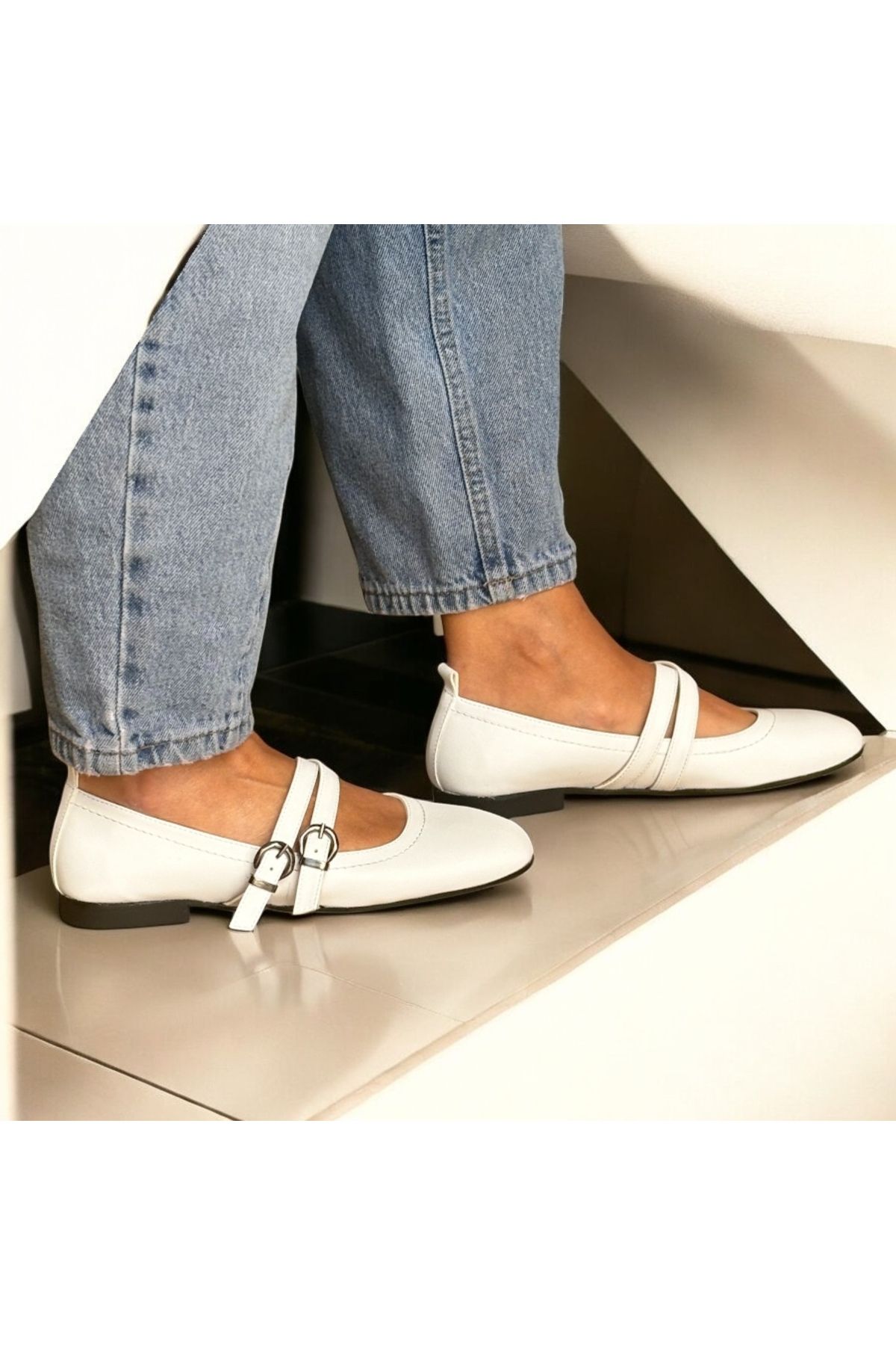 NEVE SHOES Beyaz Deri Çapraz Bantlı Kadın Babet