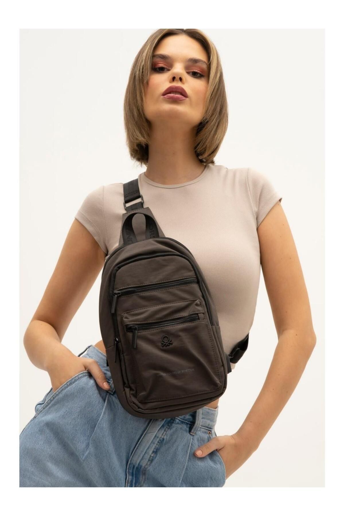 United Colors of Benetton Erkek Vücut Çantası Bodybag Gri BNT1263