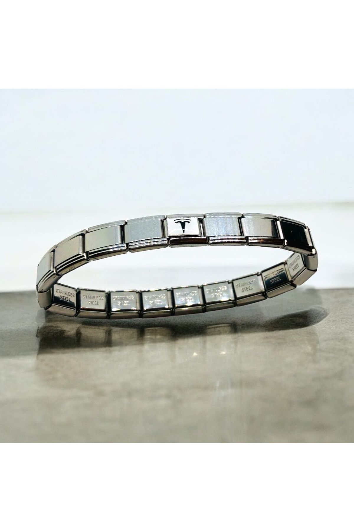MeSin Store TESLAARABA MARKALARI ÇELİK CHARM ARABA SERİSİ CHARM VE BİLEKLİK SET İTALYAN BİLEKLİK