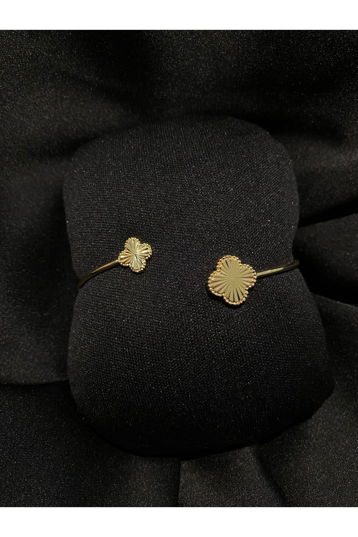 Passionis Jewelry YONCA MODEL GOLD VANCLEF KELEPÇE BİLEKLİK