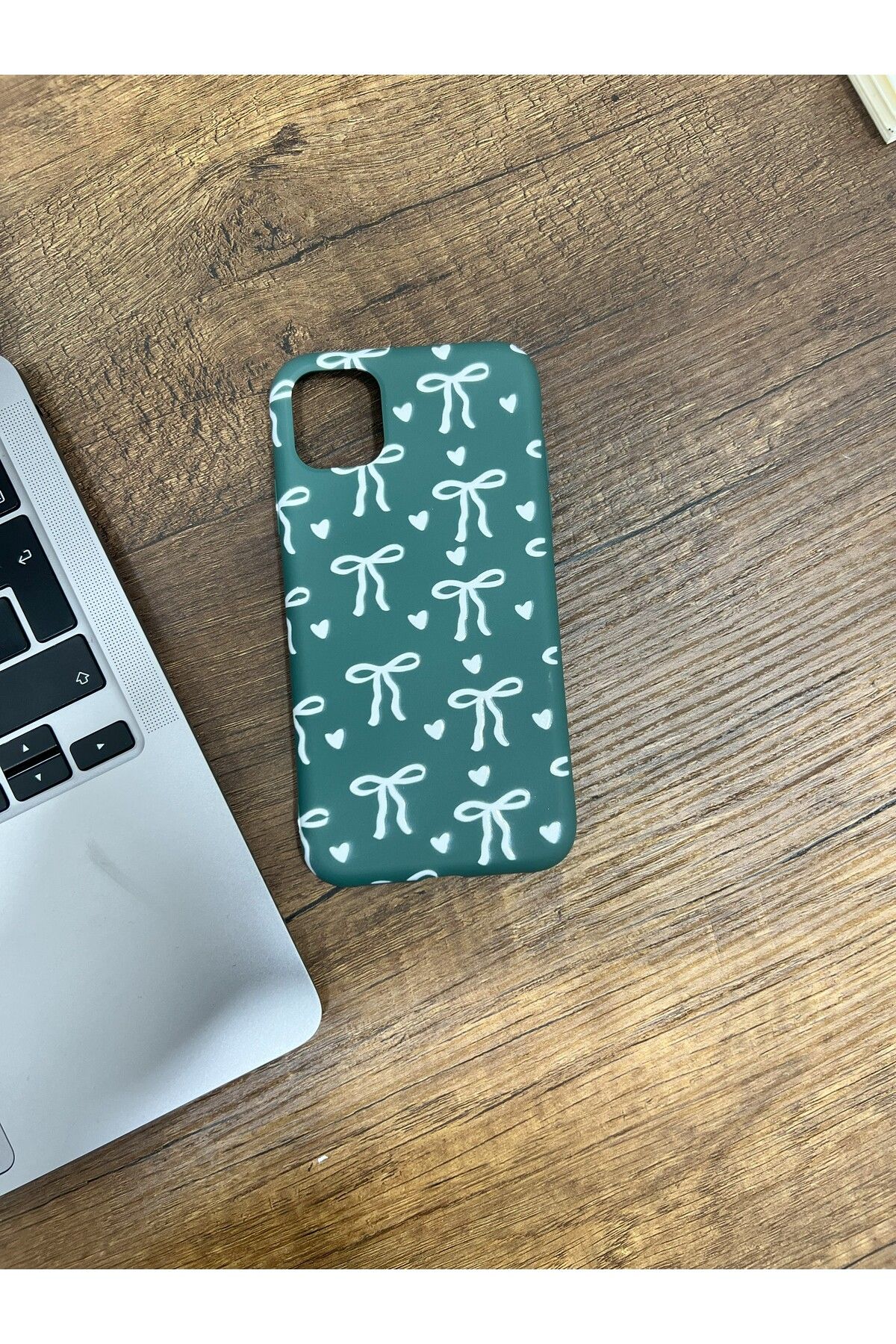 HZR Iphone 11 Haki Kurdele Desenli Silikon Kılıf