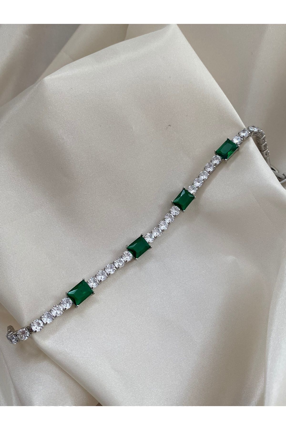 bedisjewelry Zarif Zümrüt Yeşili Taşlı Taşlı Su Yolu Bileklik
