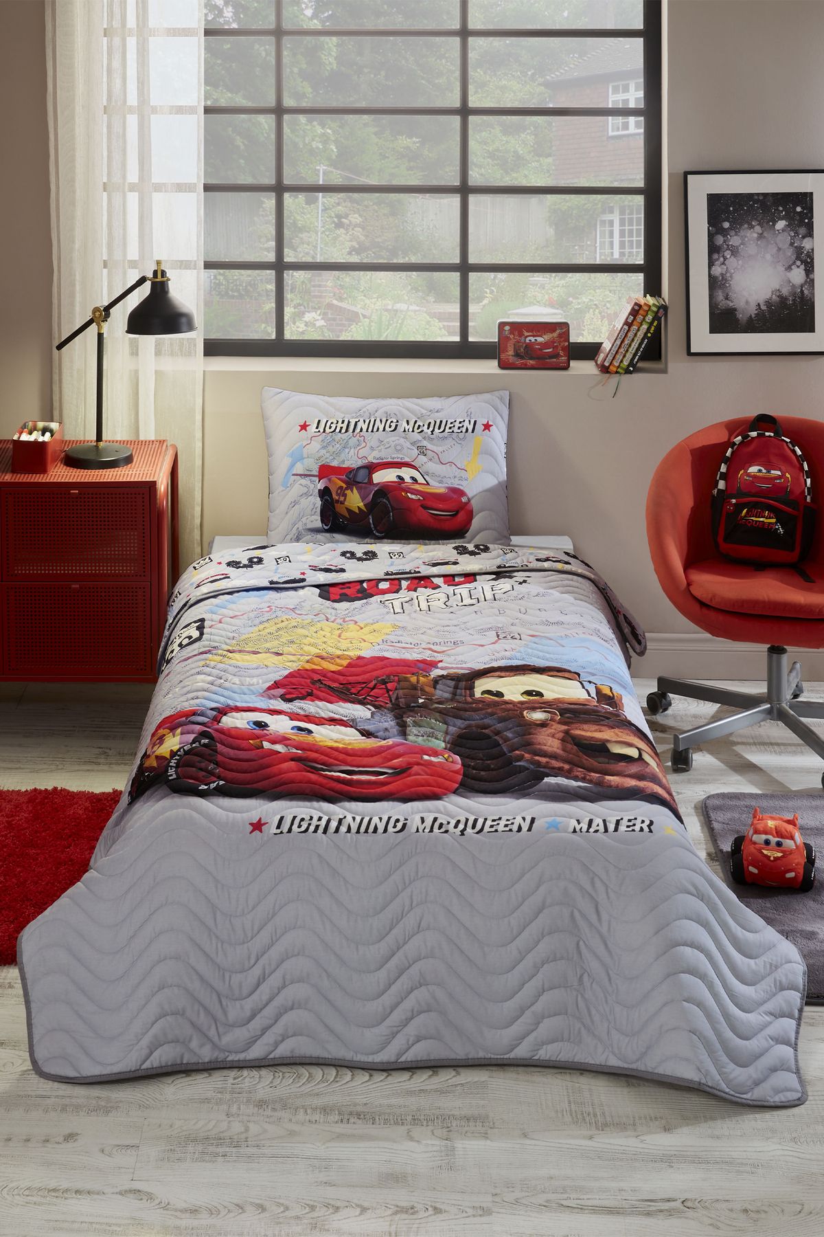 Özdilek Özdilek Cars On The Road Tek Kişilik Disney Lisanslı Çocuk Yatak Örtüsü 160x230 cm