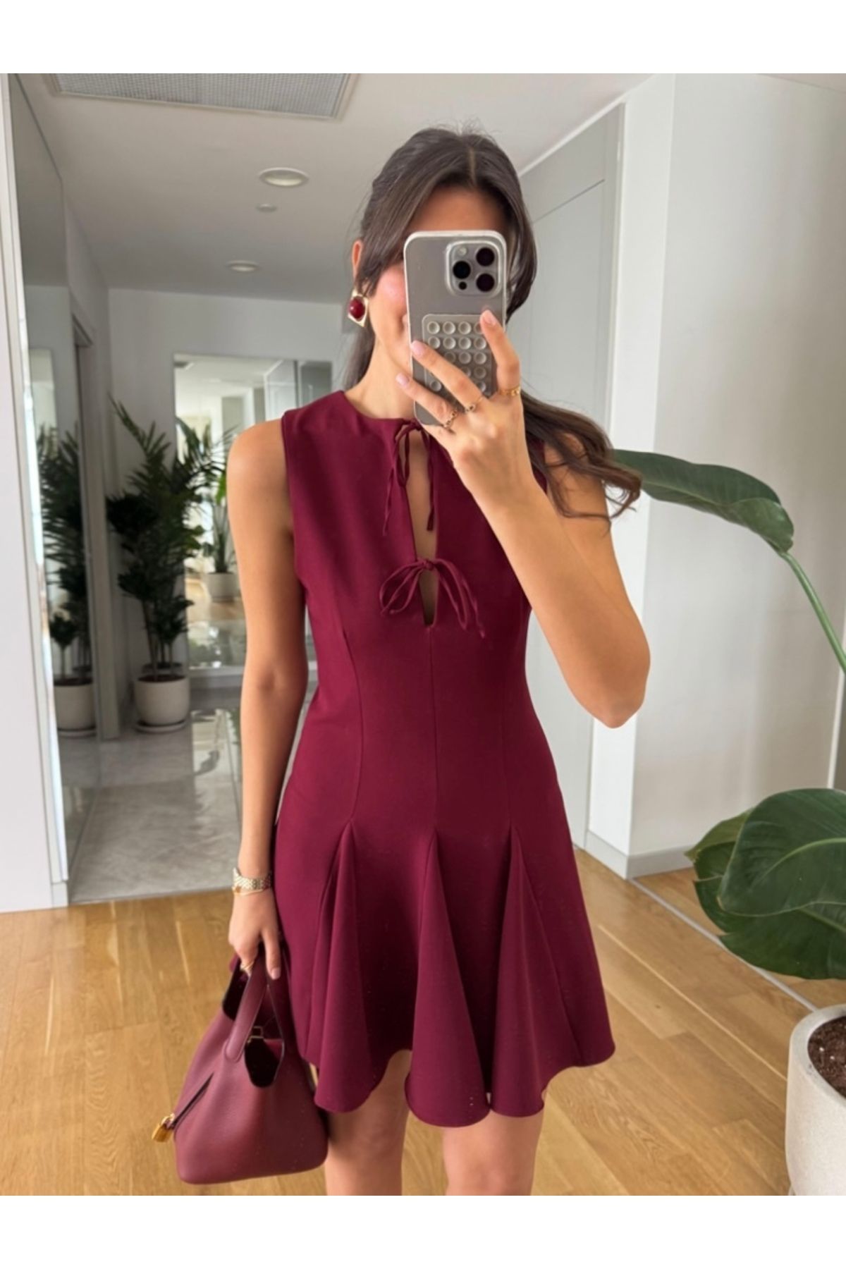 Deppot BORDO GÖĞÜSTEN BAĞLAMALI PİLELİ PİNTEREST DOUBLE KISA ELBİSE