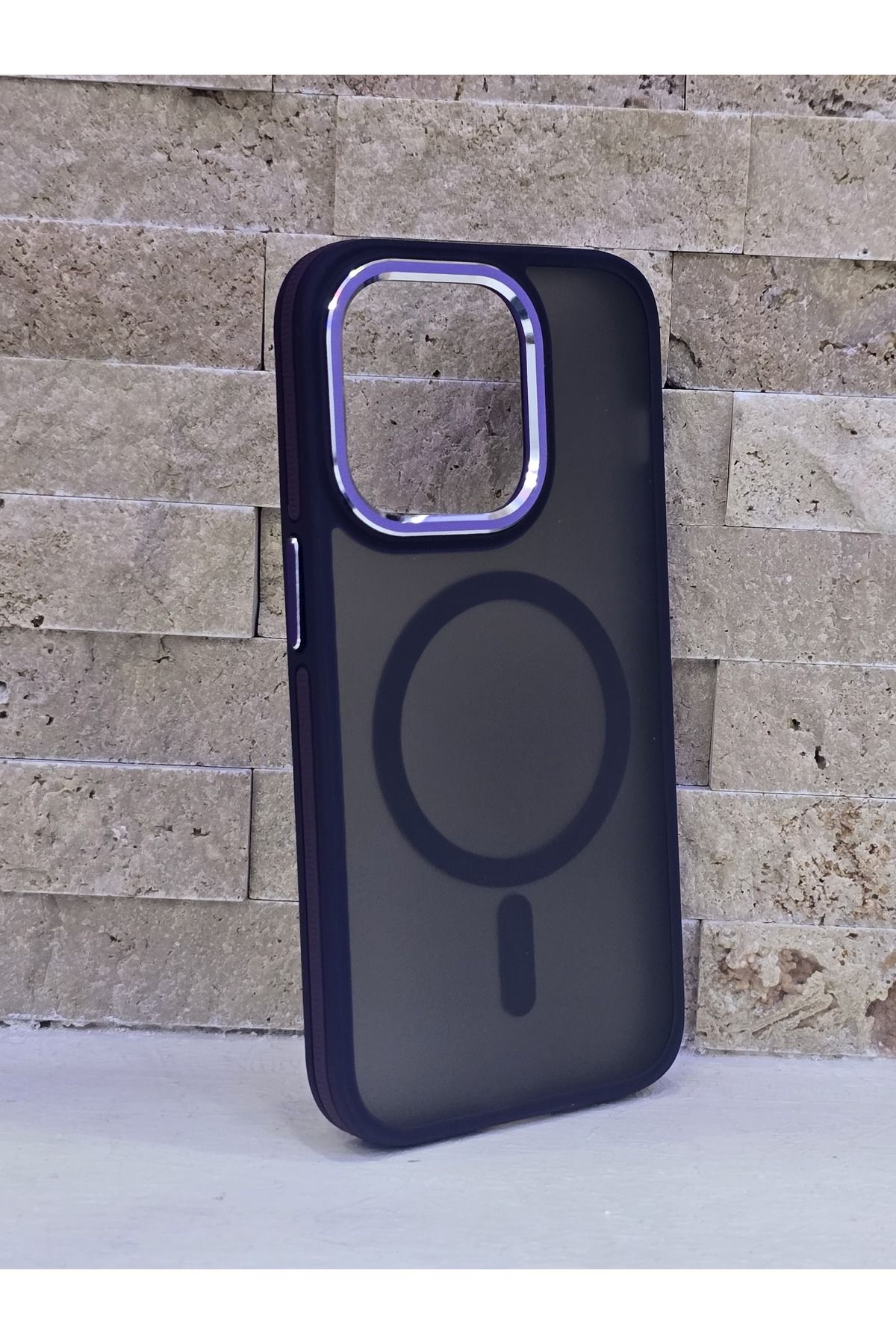 FATÖZ ACCESSORY İphone 15 Pro Max Uyumlu Kablosuz Şarj Destekli Antişok Korumalı Mat Siyah Buzlu Yüzeyli Sert Kılıf